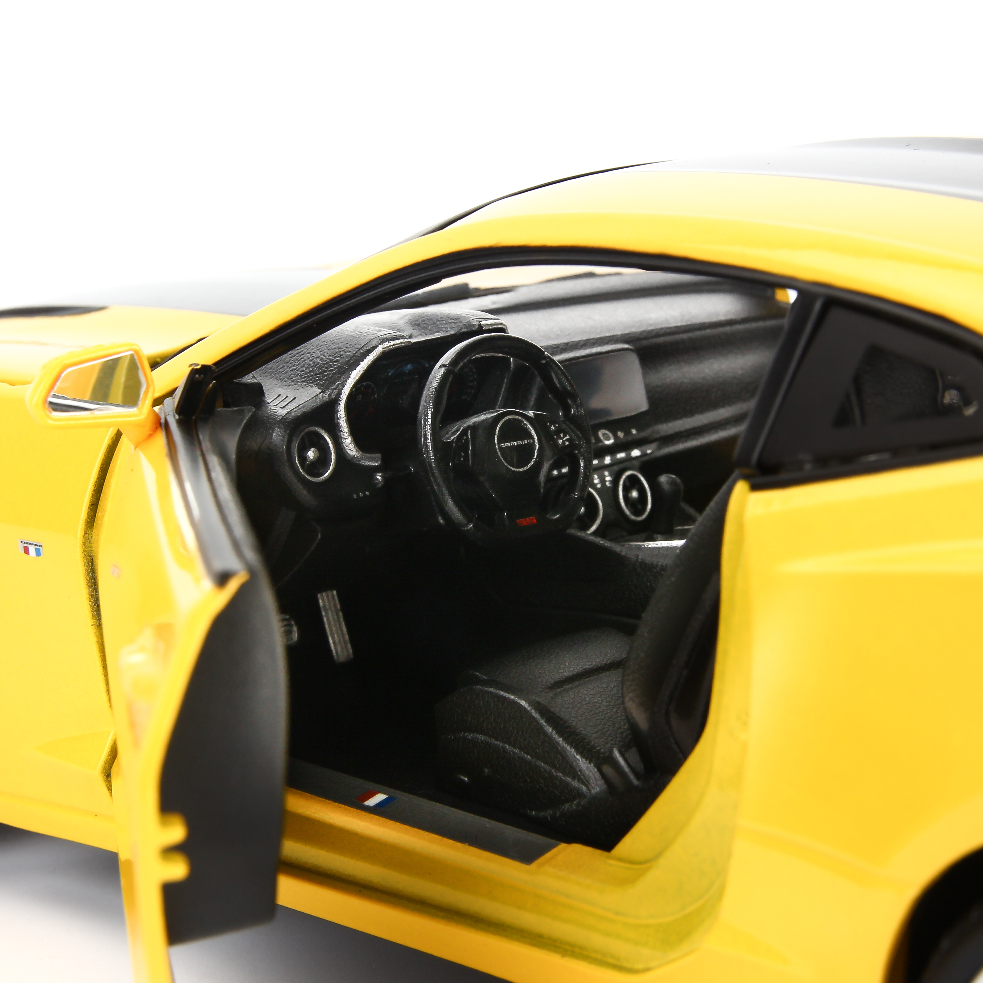 Mô Hình Xe Mô Hình Chevrolet Camaro SS 2016 Yellow 1:18 Maisto MH-31689