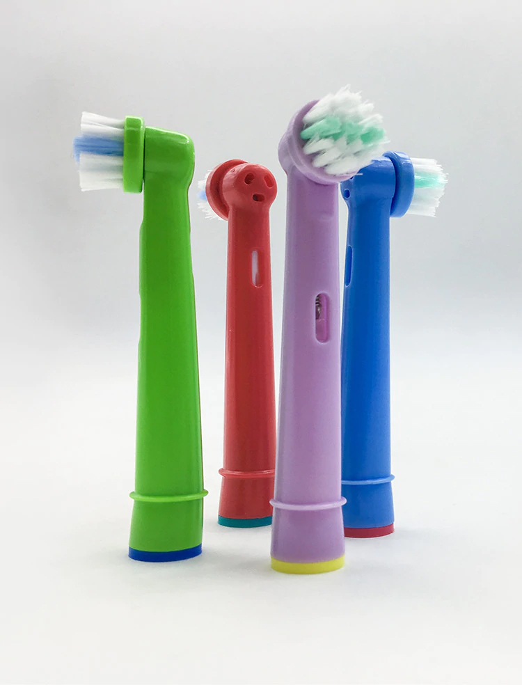 Cho máy Braun Oral B, Bộ 4 đầu bàn chải đánh răng điện cho bé, trẻ em từ 3 tuổi  EB-10A, chăm sóc răng miệng toàn diện, làm sạch cao răng, mảng bám