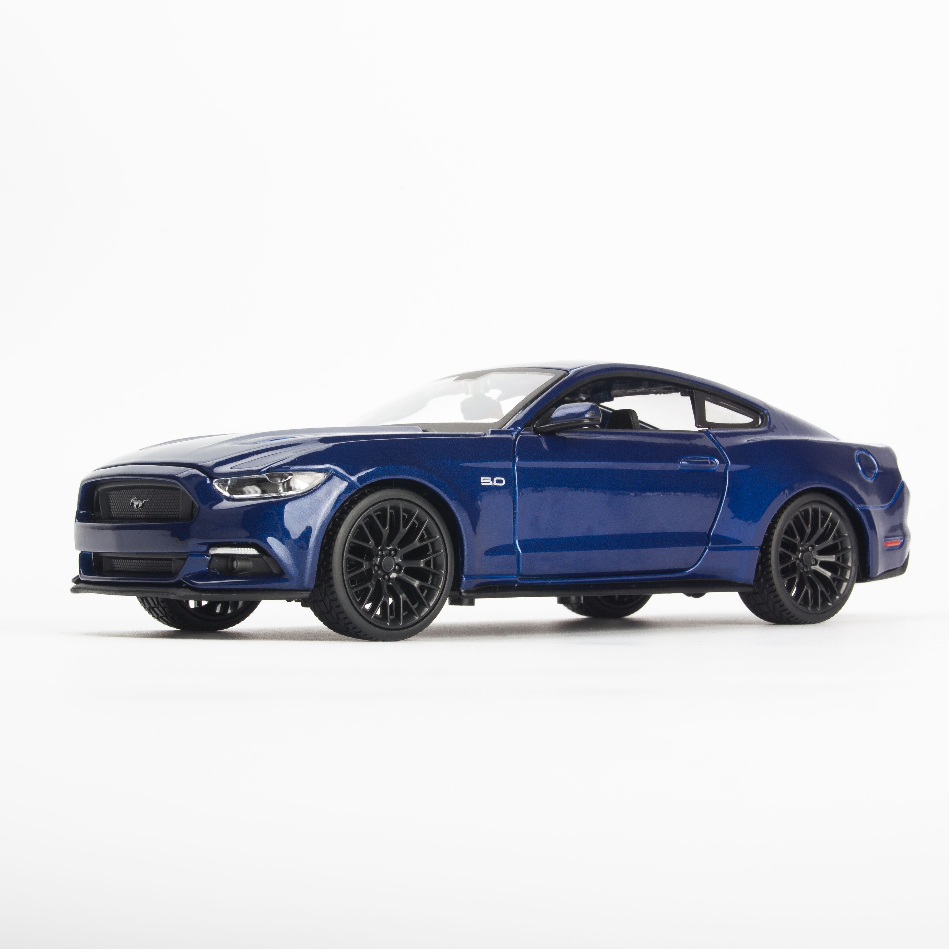 Mô Hình Xe Ford Mustang GT 2015 Blue 1:24 Maisto MH-31508