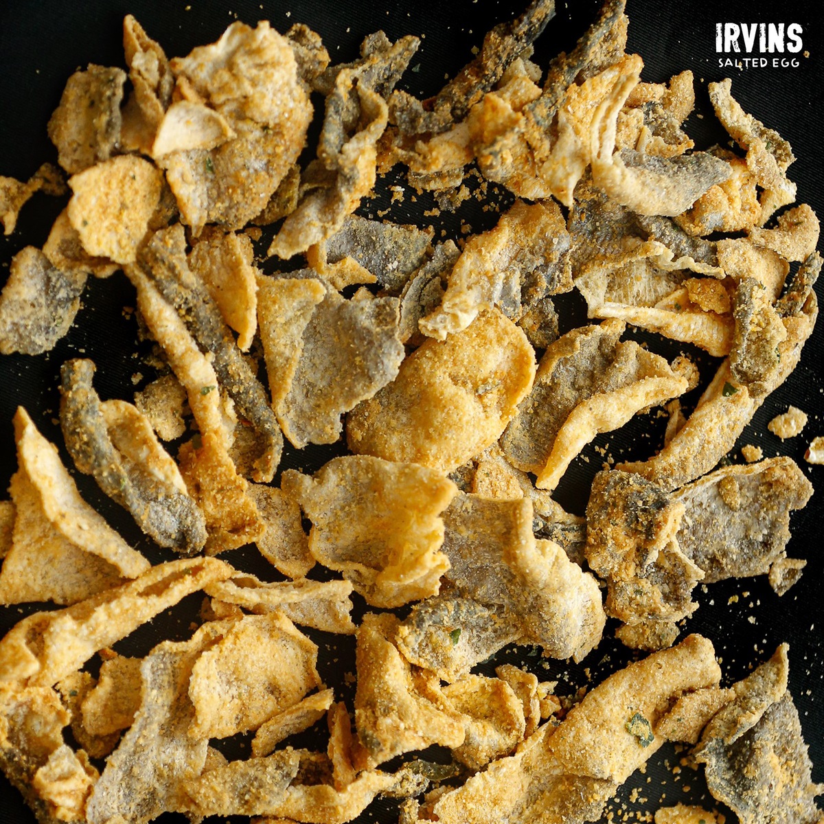 Da cá trứng muối 105g IRVINS - Small Salted Egg Fish Skin