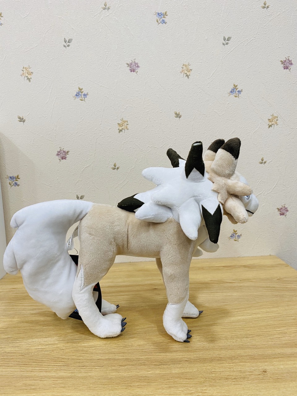 Gấu bông Pokemon chó sói Lycanroc - Tặng kèm 1 bộ thẻ bài Pokemon