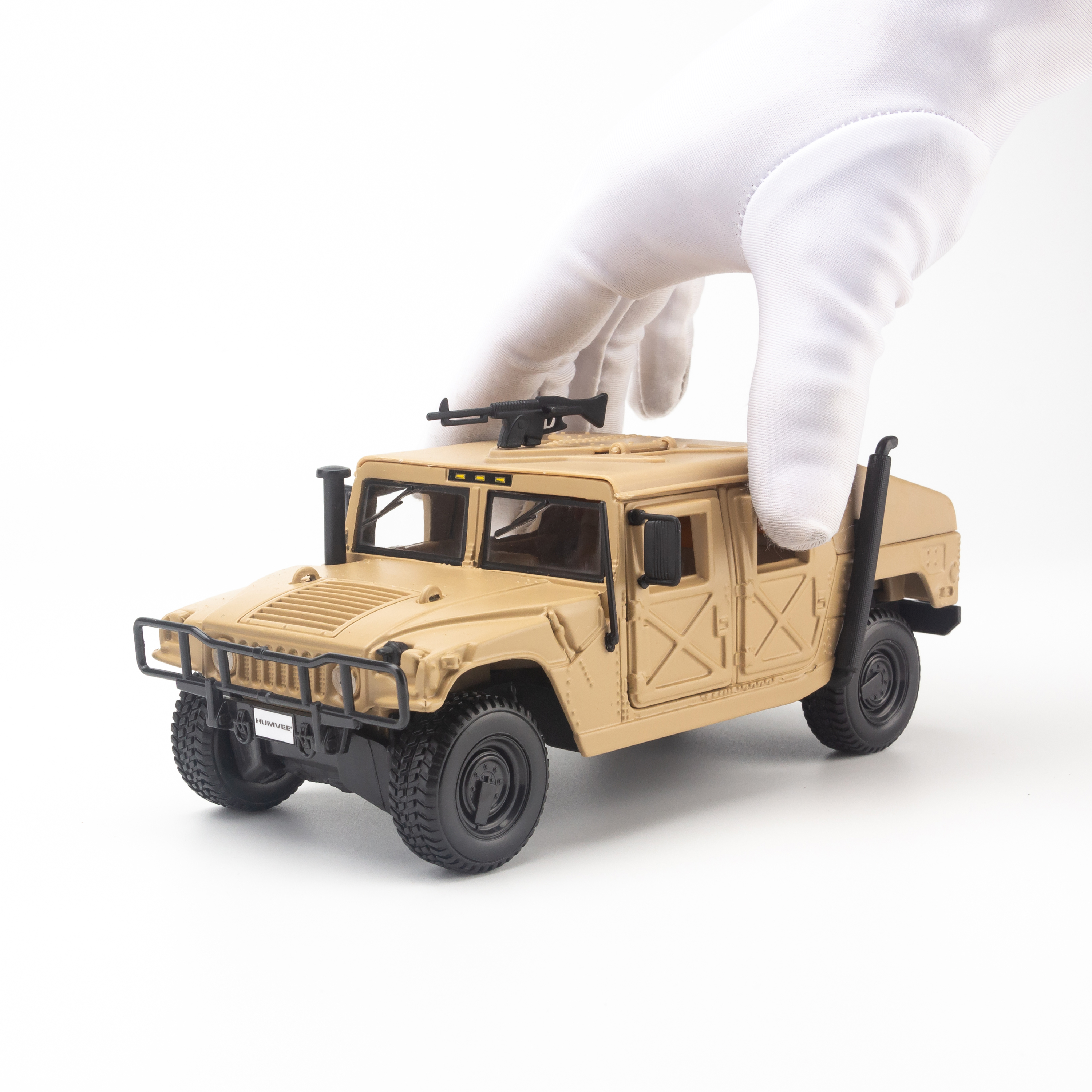 Mô hình xe HUMMER HUMVEE MILITARY DESERT SAND 1:27 MAISTO MH-31974