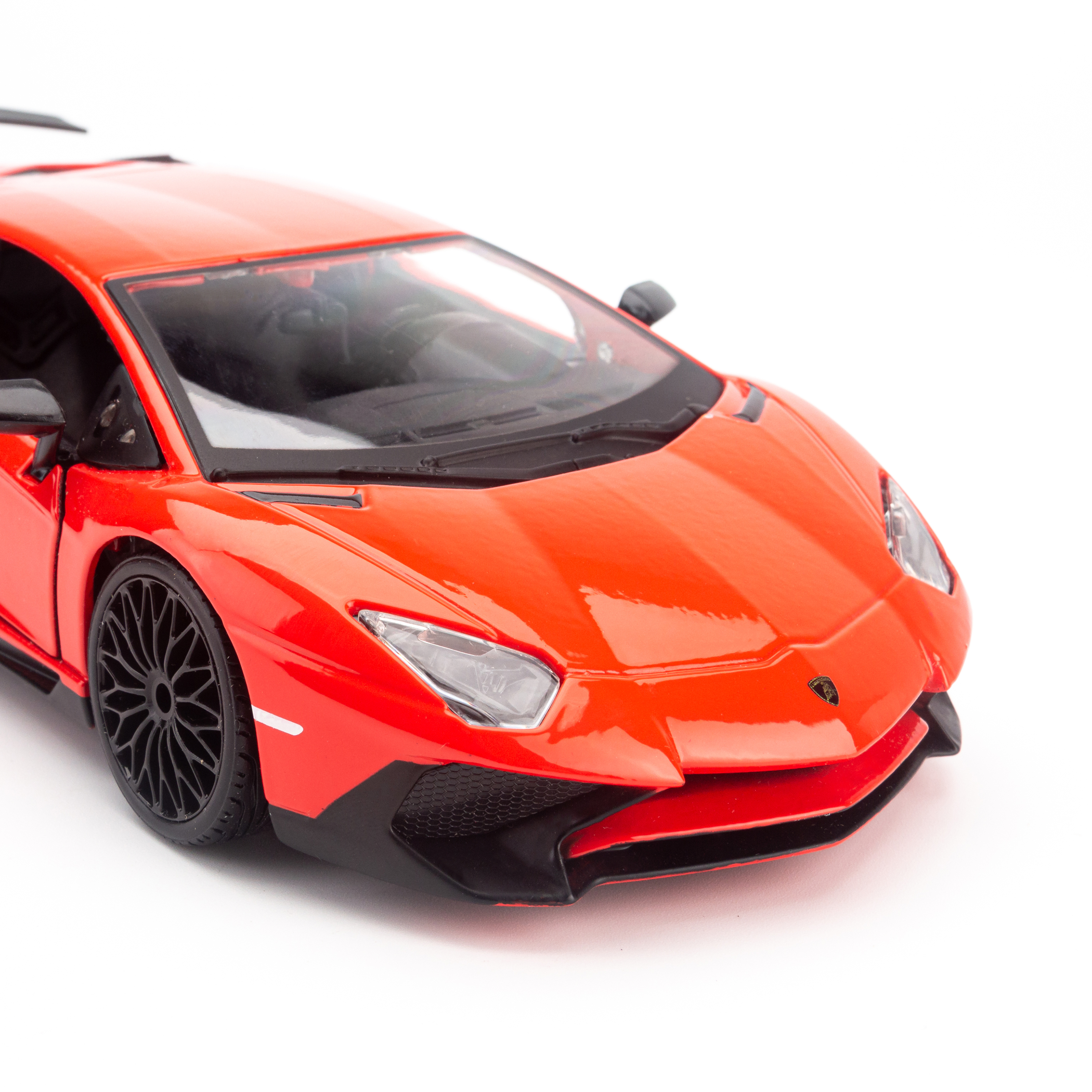 Mô hình xe LAMBORGHINI AVENTADOR LP750-4 SV RED 1:24 BBURAGO - MH18-21079