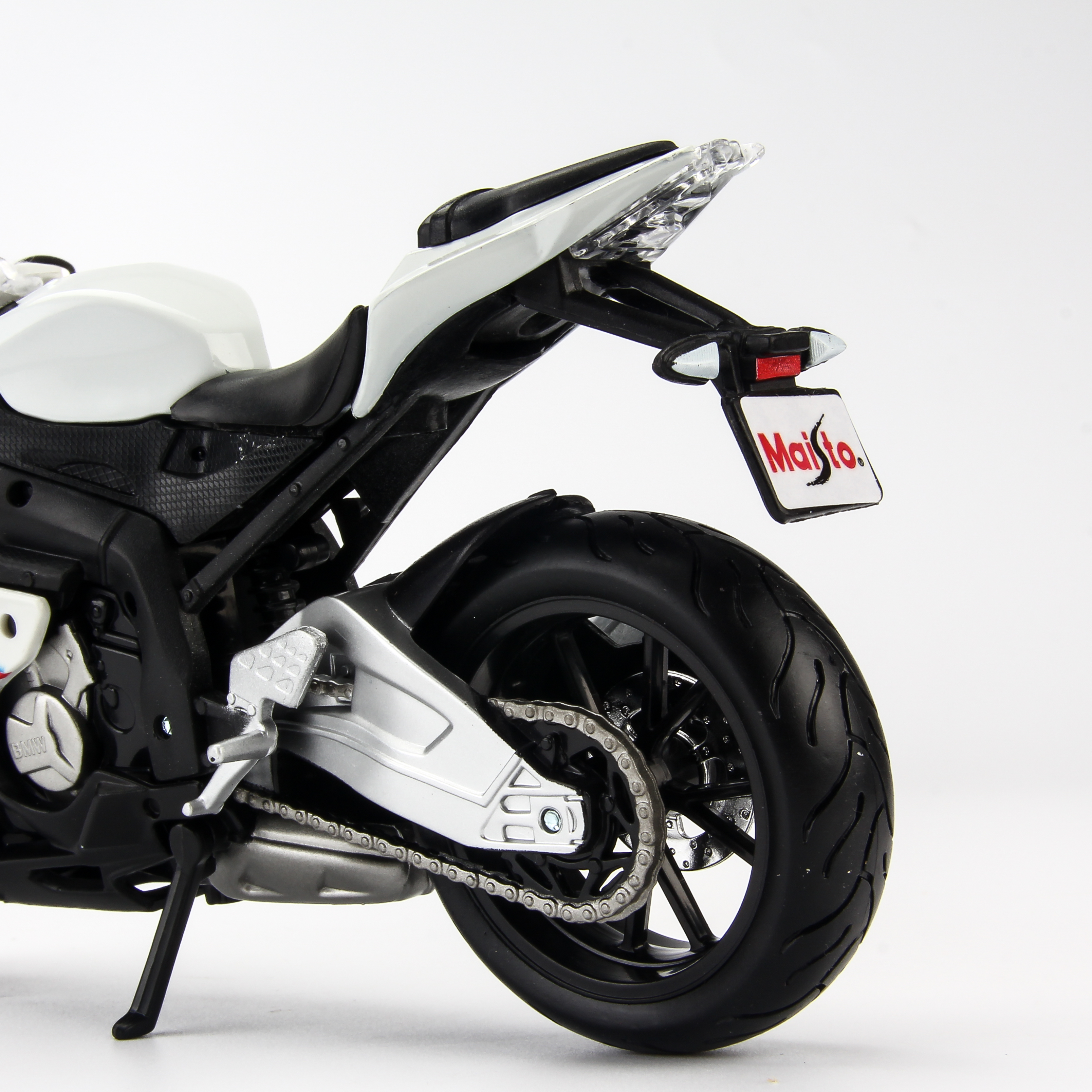 Mô Hình Xe Bmw S1000RR White 1:12 Maisto MH-31101-2