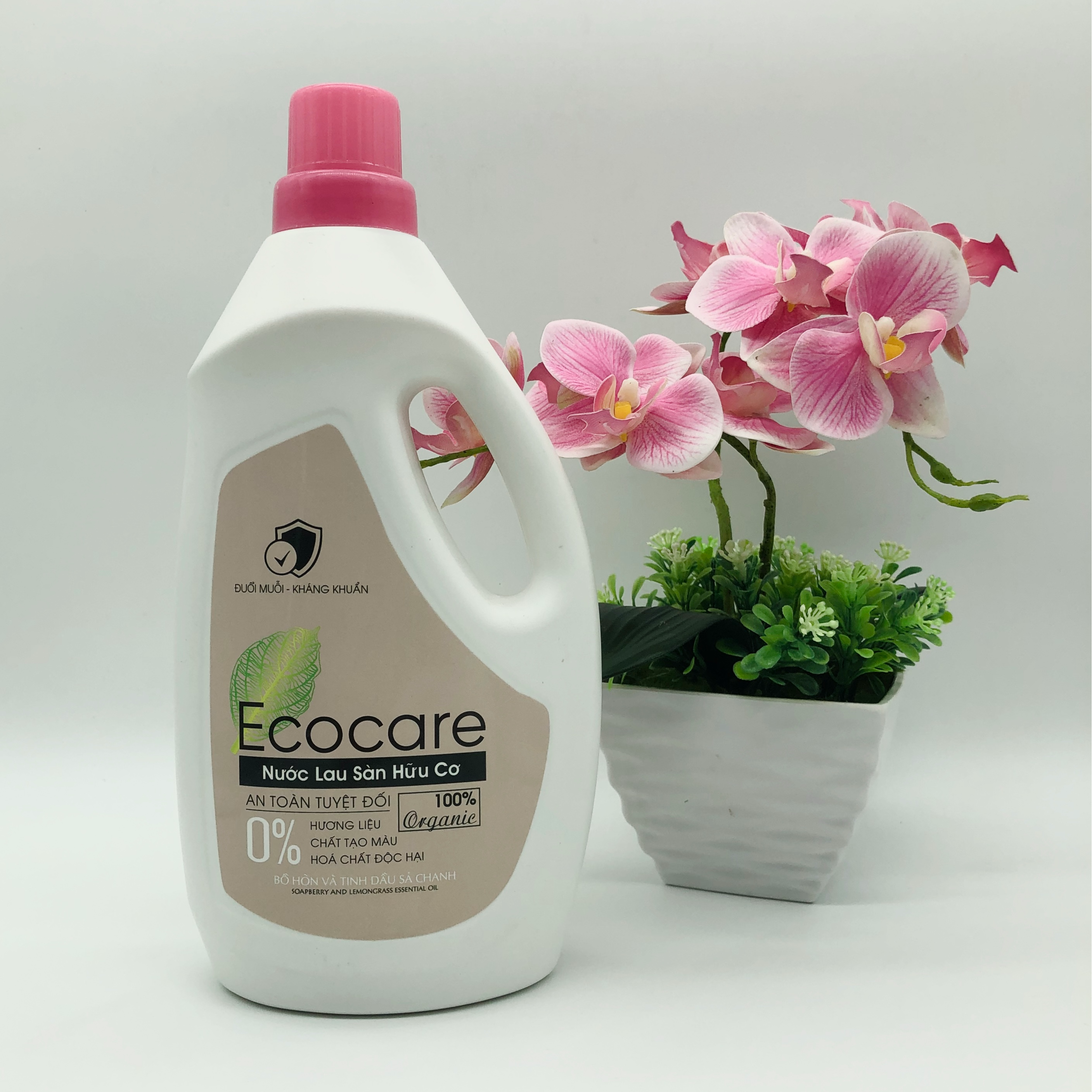 Nước lau sàn hữu cơ đuổi muỗi hương Sả Chanh 1000ml thương hiệu Ecocare