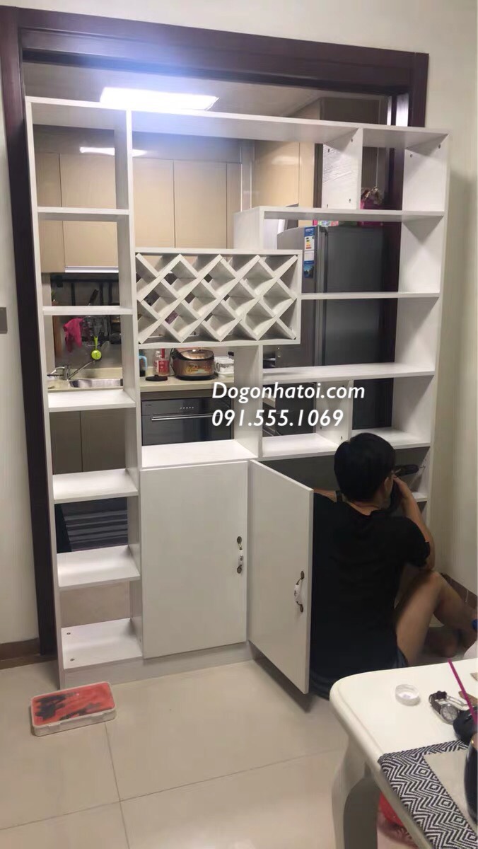 KỆ TRANG TRÍ PHÒNG KHÁCH, KIÊM TỦ RƯỢU, KIÊM VÁCH NGĂN PHÒNG TR604