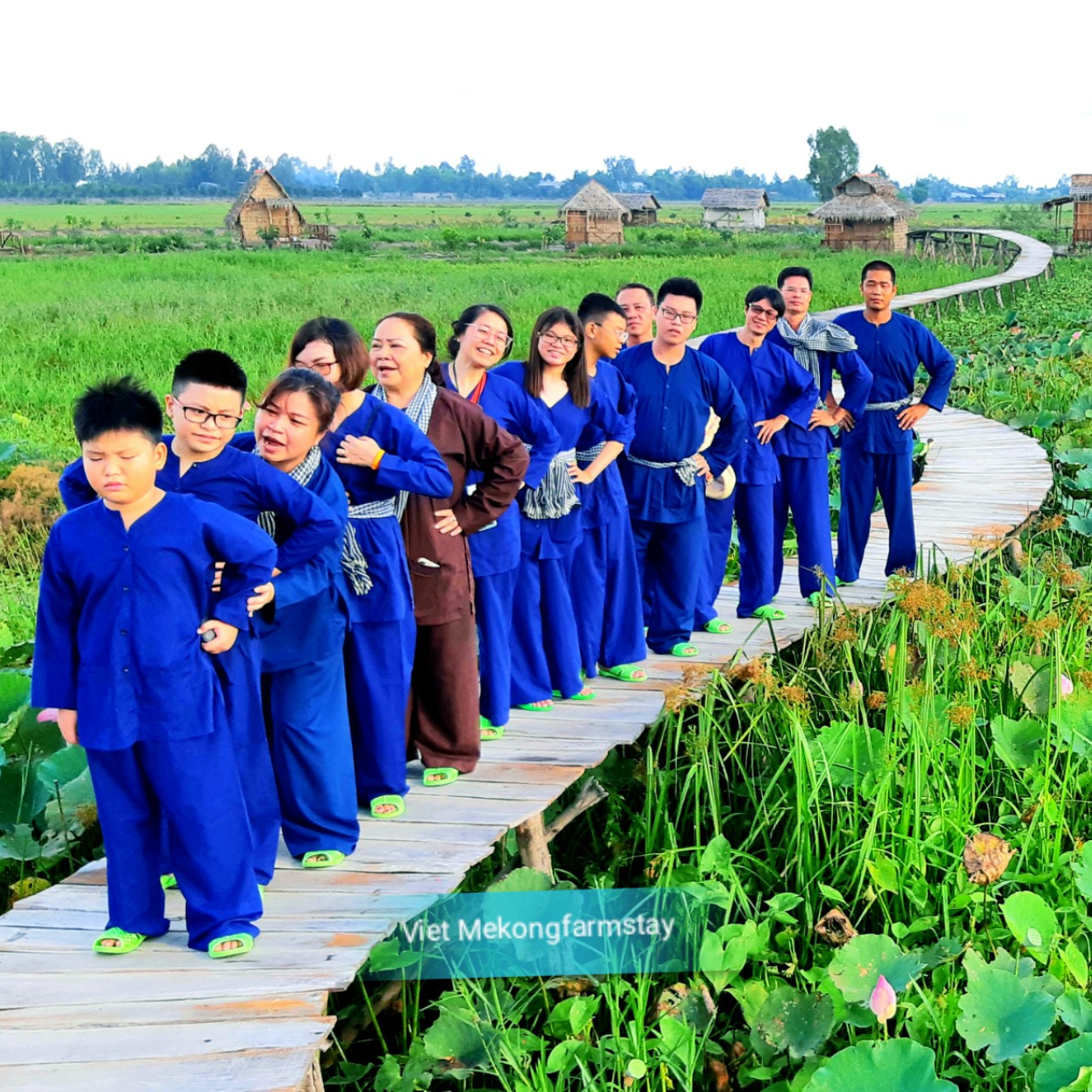 CHƯƠNG TRÌNH NGHỈ DƯỠNG VÀ TRẢI NGHIỆM TẠI VIETMEKONG FARMSTAY KÝ ỨC MIỀN QUÊ ĐỒNG THÁP MƯỜI