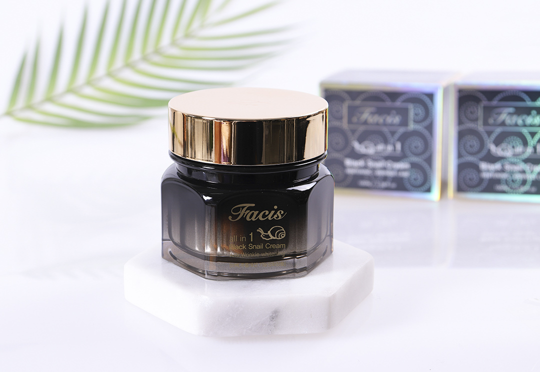 Kem dưỡng trắng và chống nhăn da Facis Black Snail Cream (100ml)