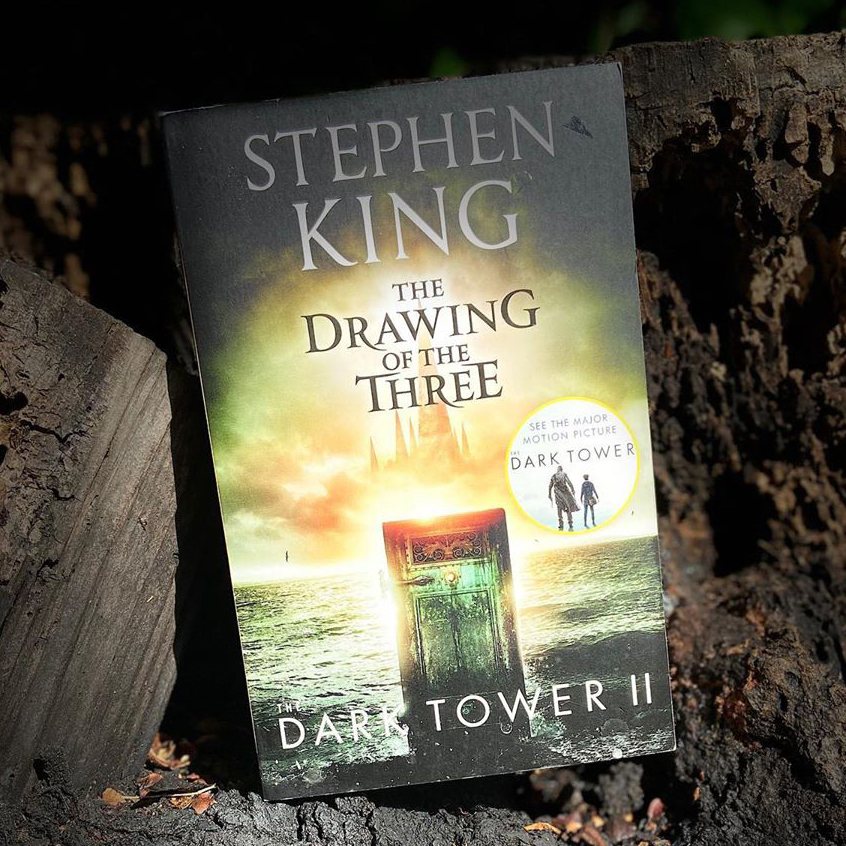 Stephen King: The Dark Tower II: The Drawing Of The Three