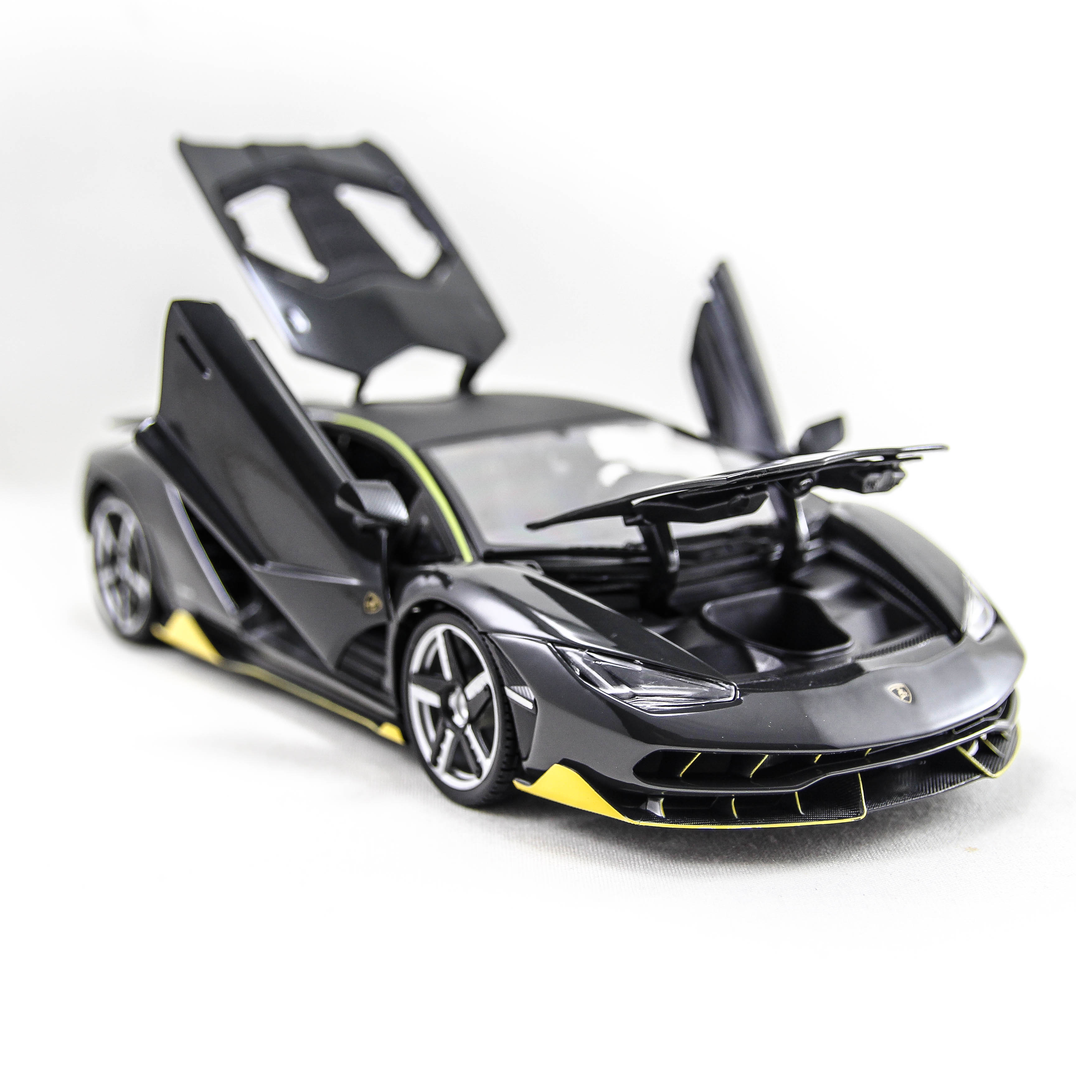 Mô Hình Xe Lamborghini Centenario Black 1:18 Maisto MH-31386