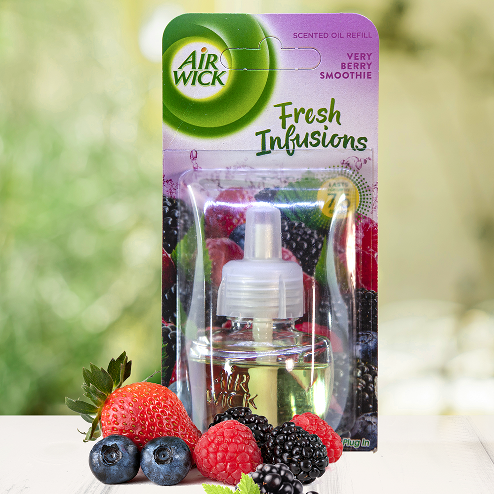 Lọ tinh dầu thiên nhiên Air Wick Very Berry Smoothie 19ml QT04993 - hương dâu tây