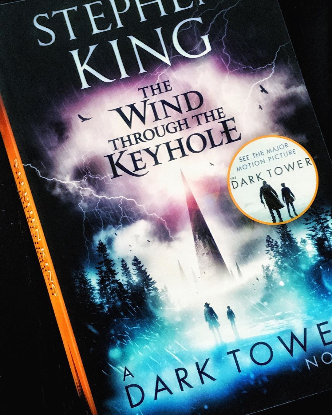 Stephen King: The Wind Through the Keyhole (A Stand-Alone Dark Tower Novel)