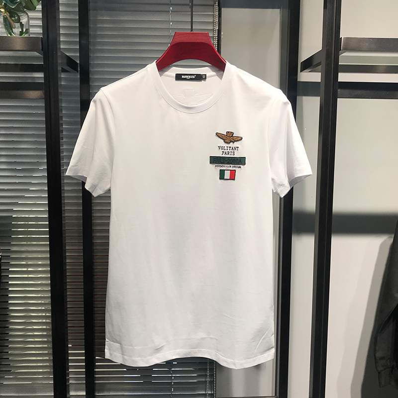 Áo thun Nam họa tiết logo trước ngực và sau áo nổi bật chất liệu vải cotton cao cấp co giãn nhẹ mặc thoải mái dễ phối đồ phù hợp với xu hướng thời trang
