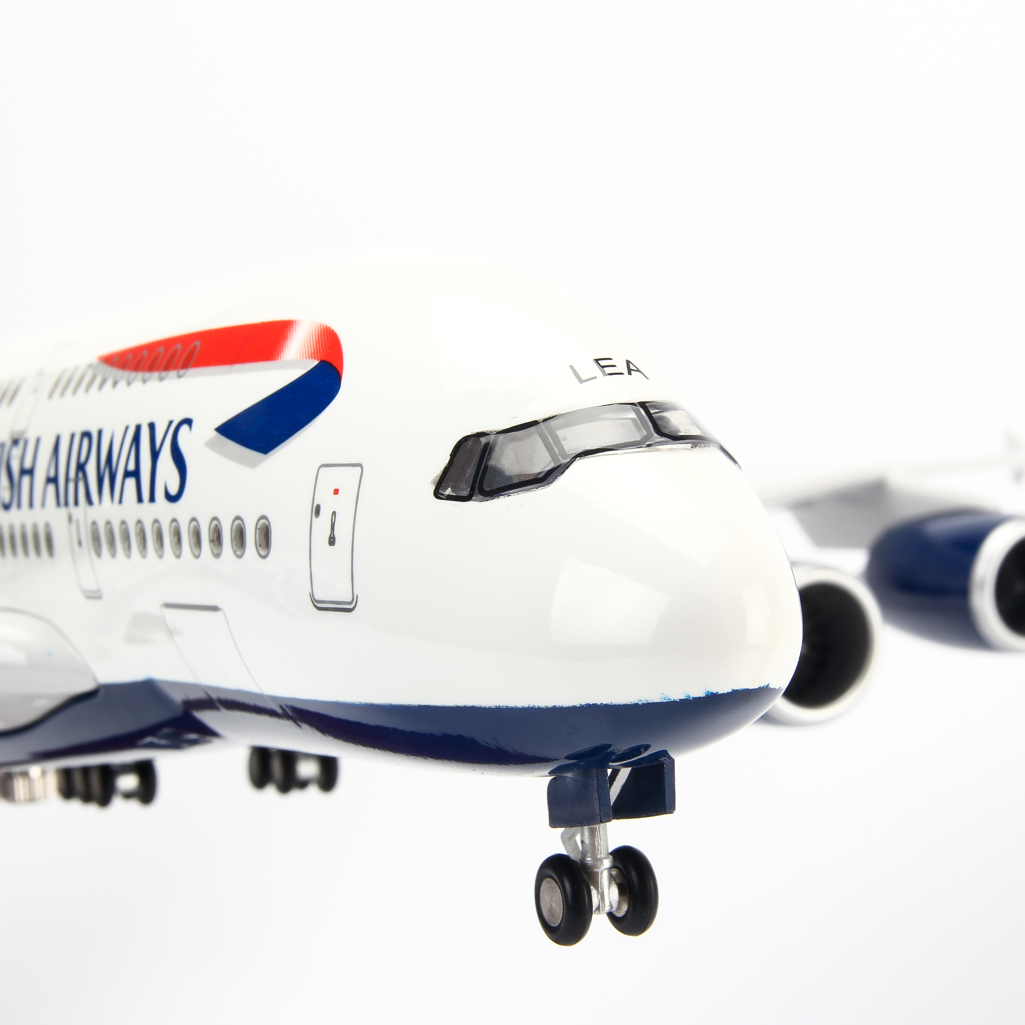 Mô Hình Máy Bay AIRBUS A380 BRITISH AIRWAYS 1:160 EVERFLY (47CM CÓ ĐÈN LED)