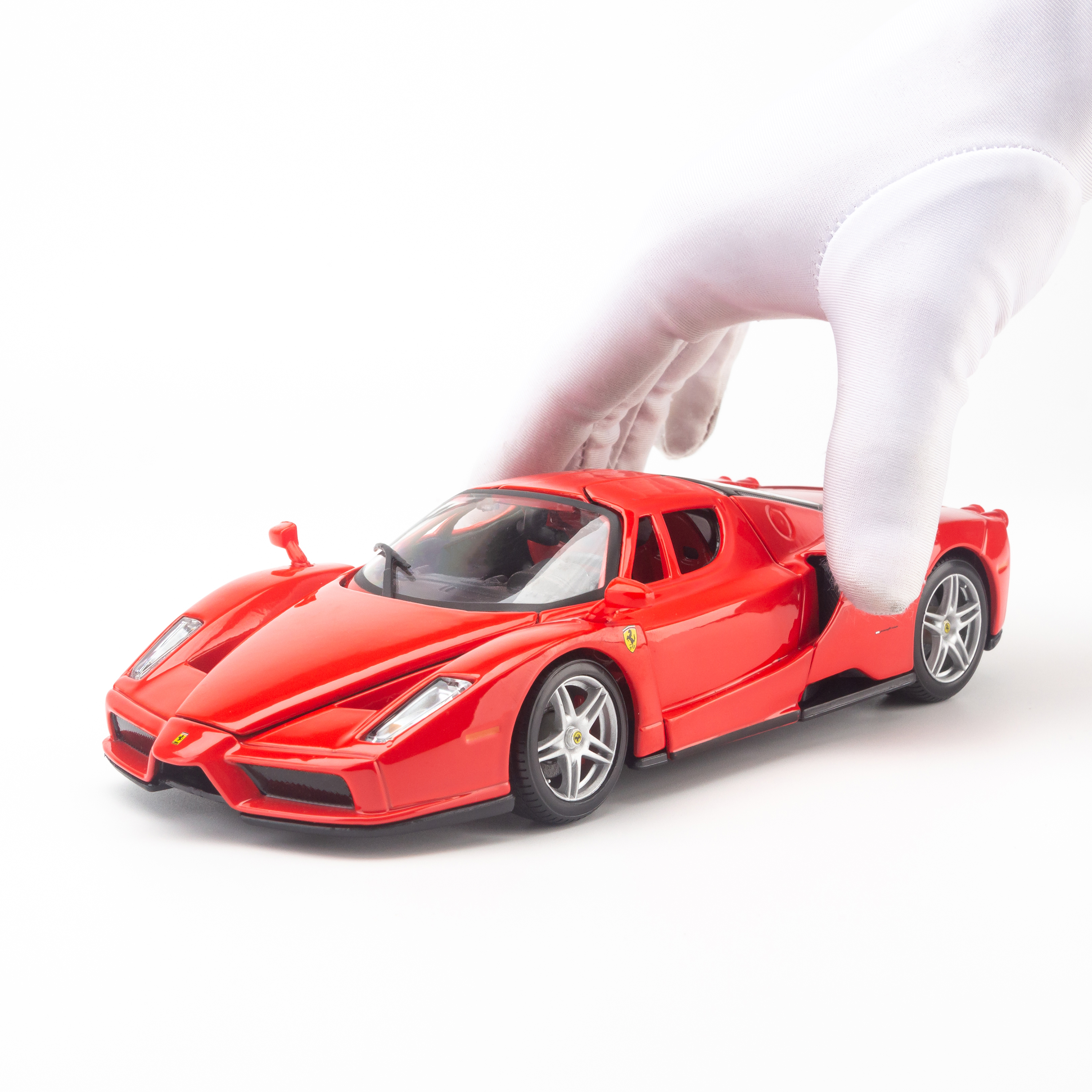 Mô Hình Xe Ferrari Enzo Red 1:24 Bburago - MH18-26006