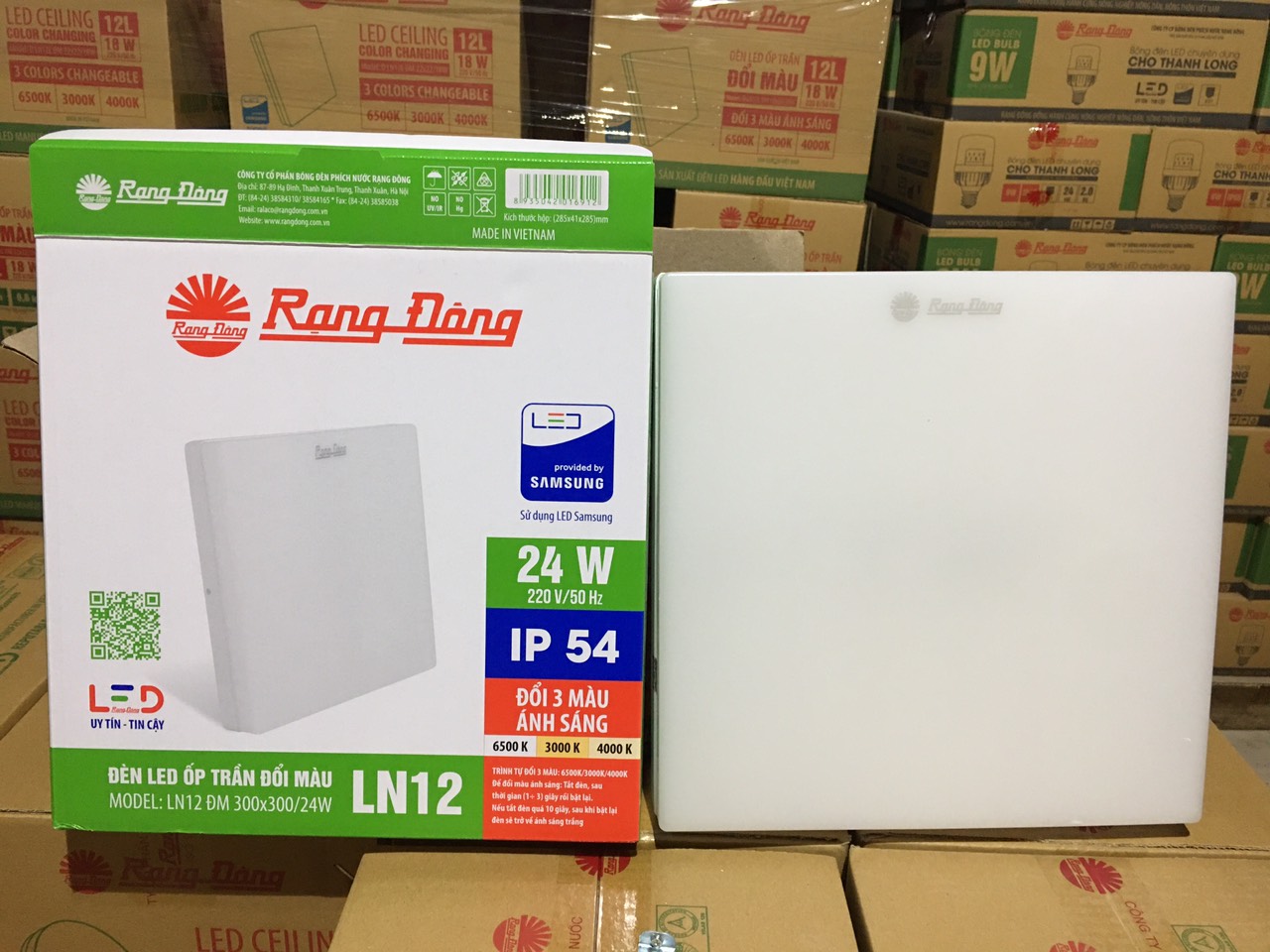 Đèn LED ốp trần đổi 3 màu Ánh Sáng Rạng Đông Model: LN12 ĐM 300X300/24w