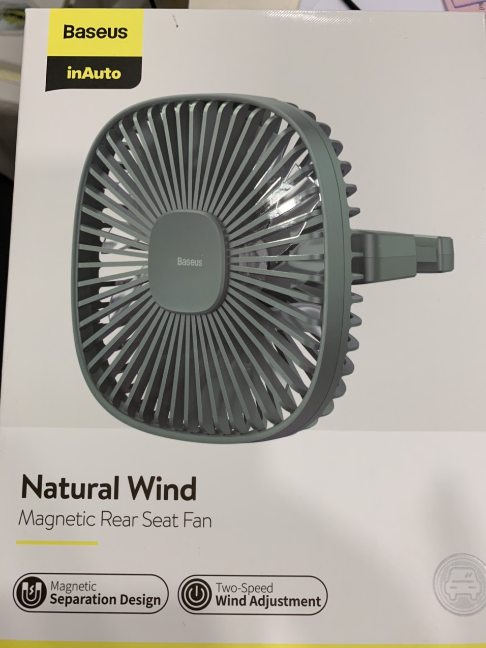 Quạt mini gắn lưng ghế dùng trên xe ô tô Baseus Natural Wind Magnetic Rear Seat Fan (Pin sạc 1000mAh,2 cấp tốc độ, kết nối từ tính),giao màu ngẫu nhiênHÀNG NHẬP KHẨU