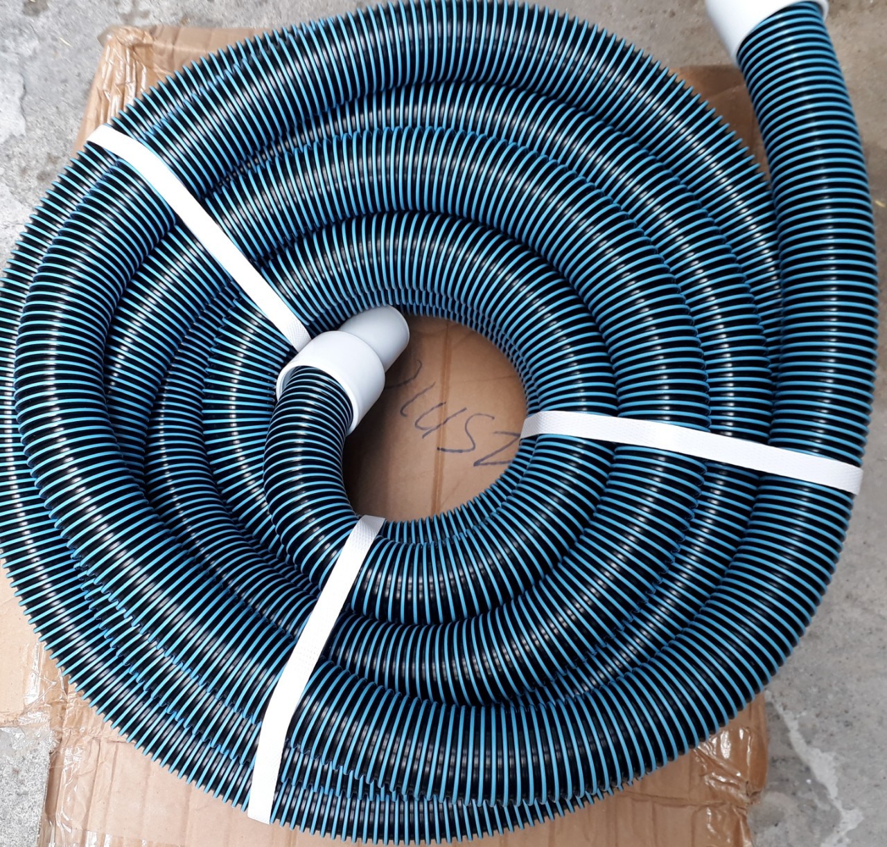 Dây hút nước vệ sinh hồ bơi dài 30m loại dày 02 lớp ống đường kính ống mềm 38mm