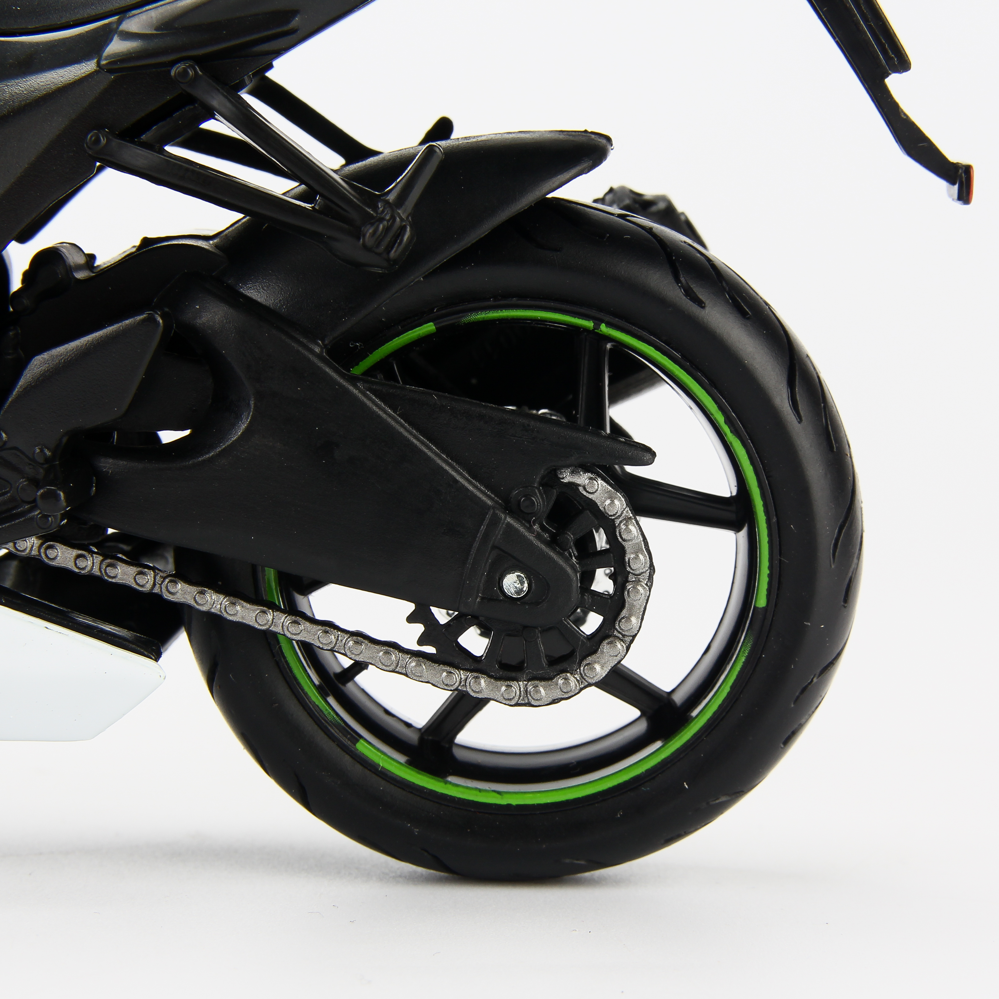 Mô hình xe Kawasaki Ninja Maisto 04074