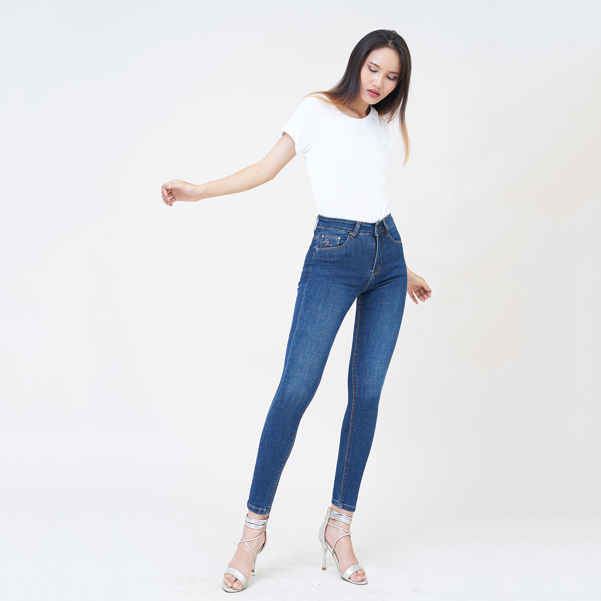Quần jean nữ AAA JEANS skinny lưng cao xanh đậm - UCSD RAYON