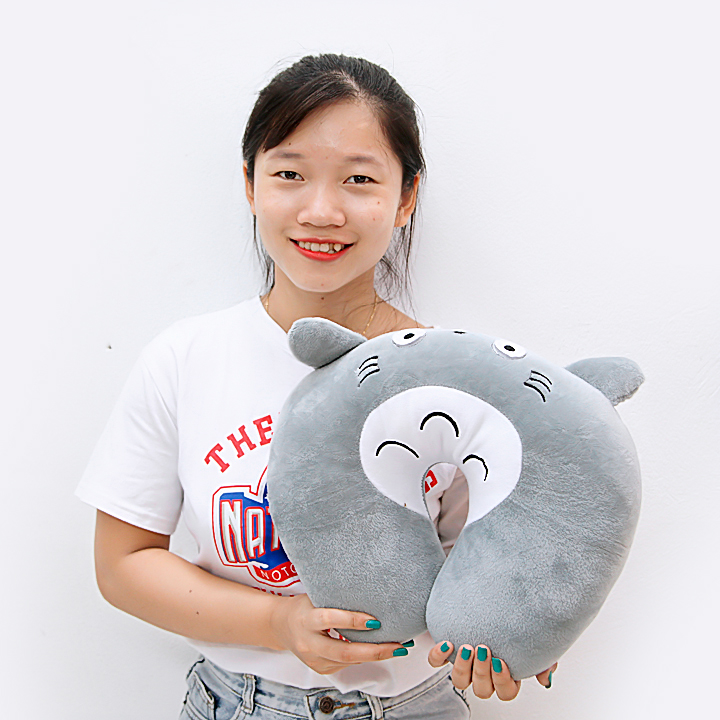 Gấu bông Totoro dạng gối đáng yêu nghộ nghĩnh