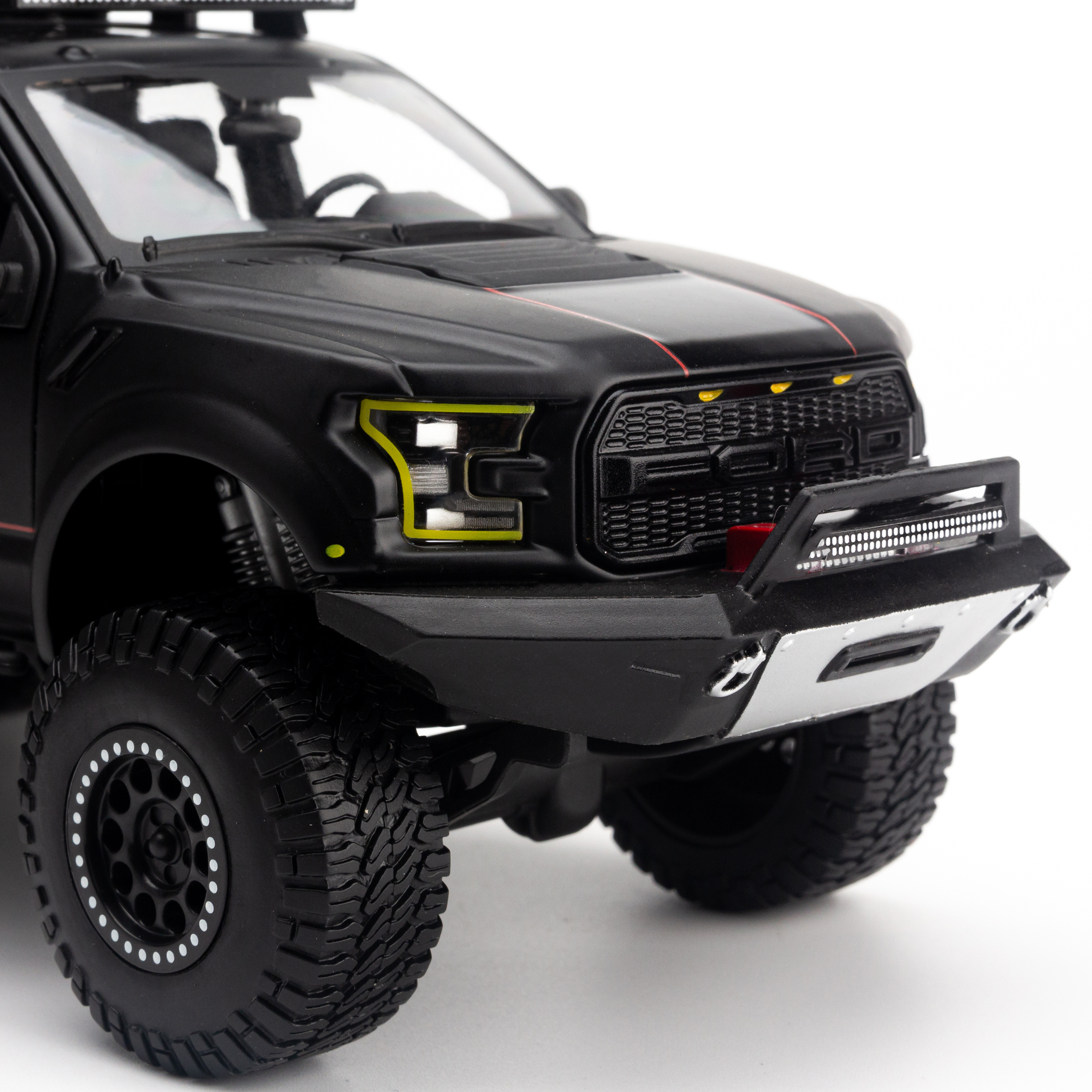 Mô Hình Xe Design Off-Road Kings 2017 Ford F-150 Raptor Black 1:24 Maisto MH-32521