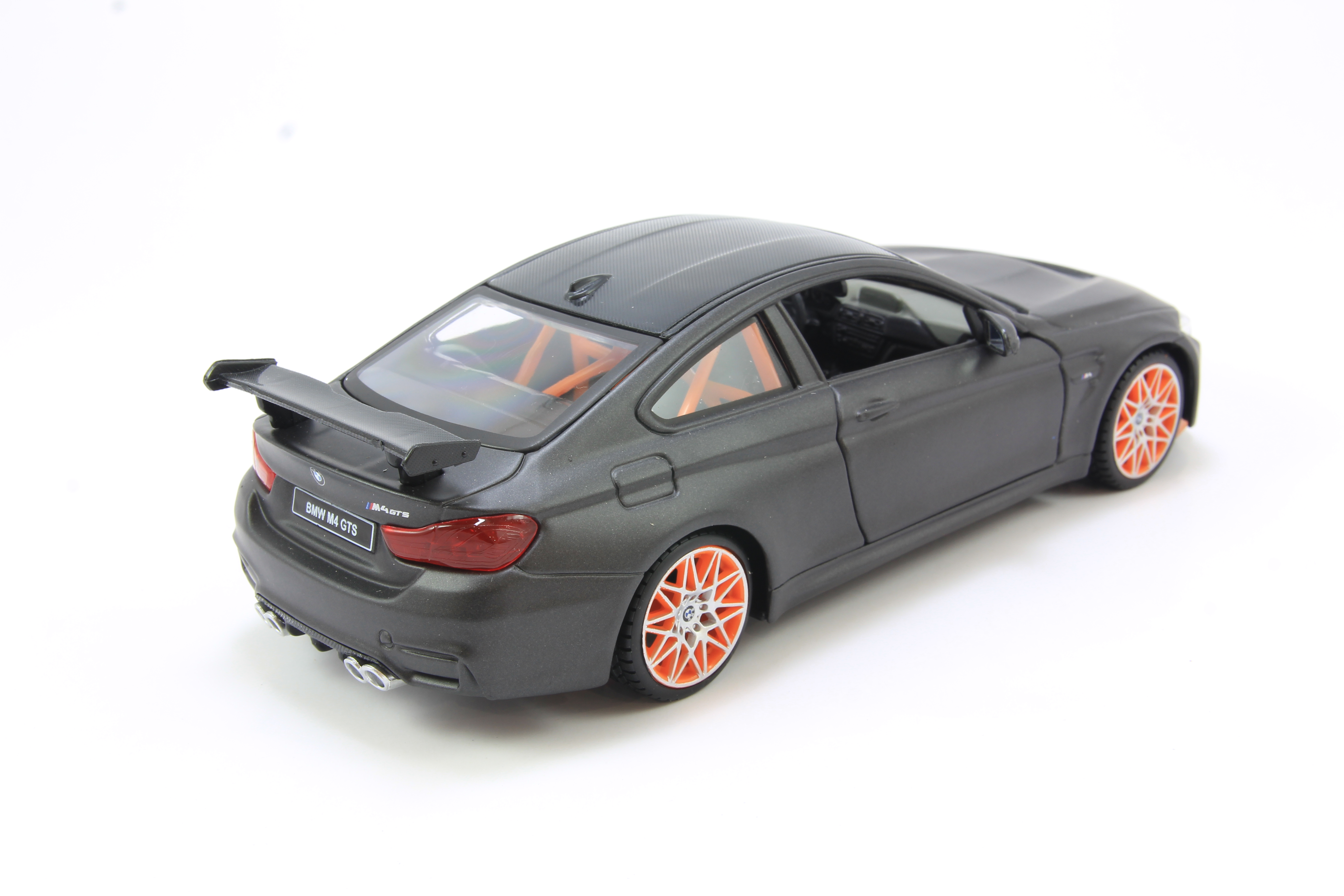 Mô Hình Xe Bmw M4 GTS Flat Grey 1:24 Maisto MH-31246