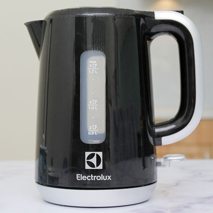 Ấm Đun Nước Electrolux EEK3505 - 1,7L - Hàng chính hãng