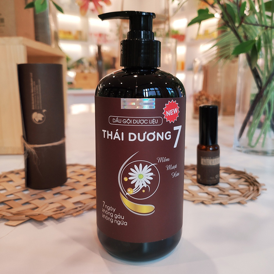 Dầu Gội Dược Liệu Thái Dương 7 (480ml)