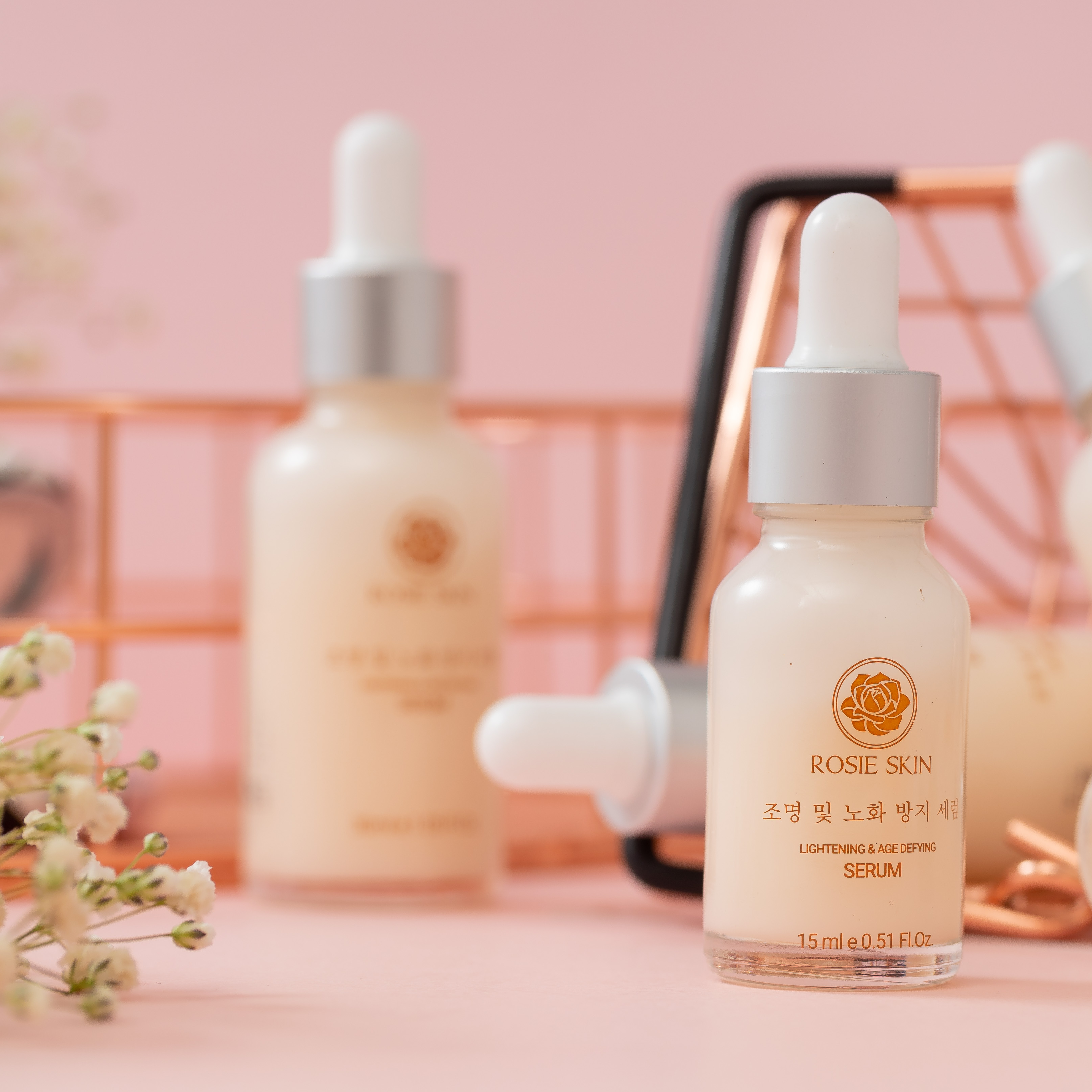 Tinh Chất Serum Dưỡng Ẩm Làm Sáng Da Rosie Skin Chiết Xuất Hoa Hồng Đá Lightening & Age Defying Serum 30ml