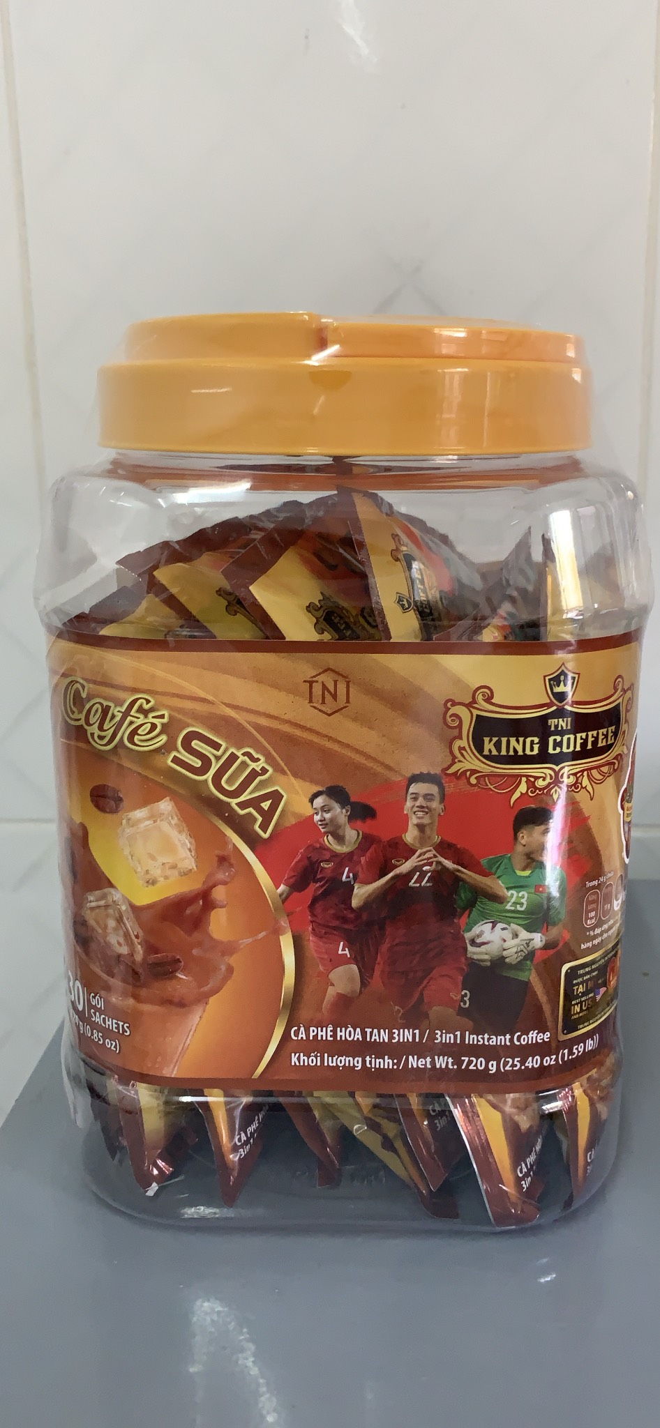 Cà Phê Sữa Hòa Tan 3IN1 KING COFFEE - Hộp nhựa 30 gói x 24g
