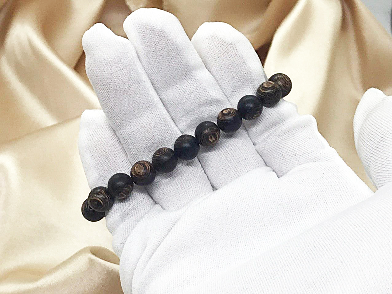 Vòng Tay Trầm Hương Hạt Tròn Đơn Sánh Chìm Tự Nhiên