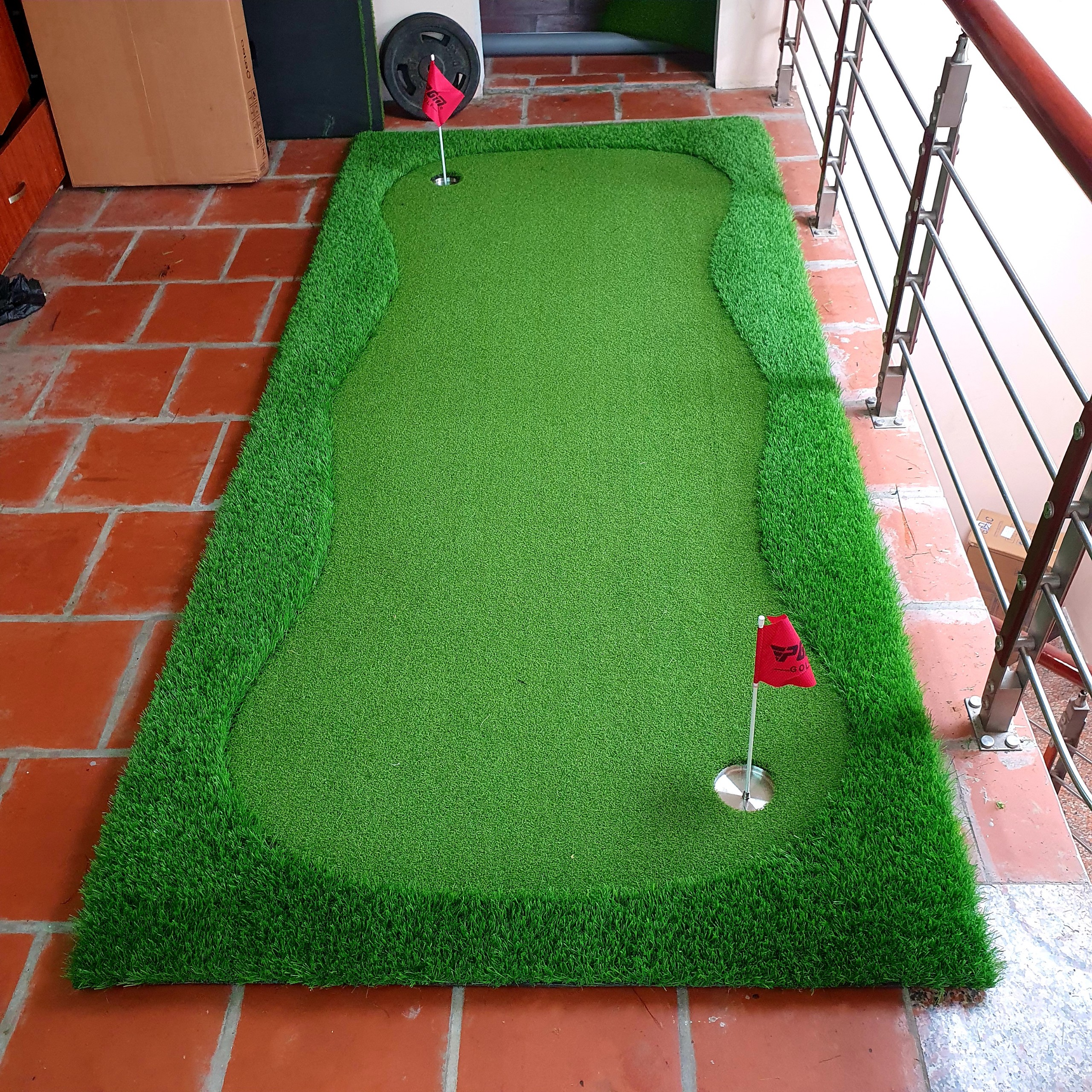 Bộ Thảm tập Putting Golf , Dày 3cm: Kèm 3 lỗ cờ inox, Cao cấp, Bền bỉ, Đàn hồi tốt.