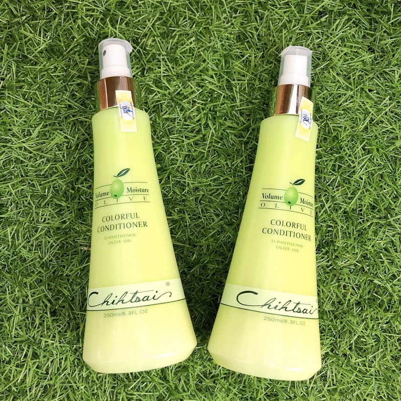 Xịt dưỡng tóc mềm mượt Chihtsai Olive Colorful Conditioner (xả khô) 250ml