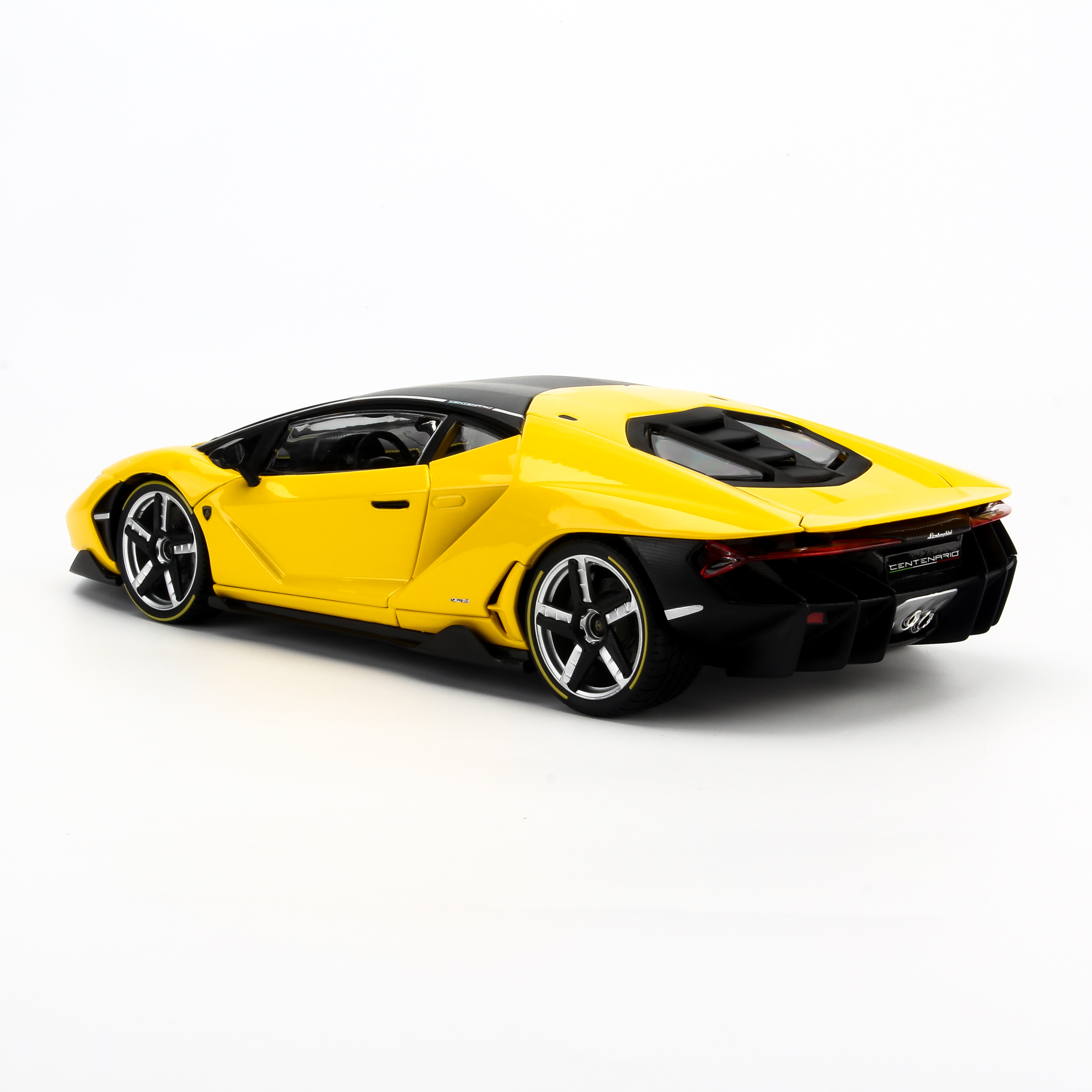 Mô Hình Xe Lamborghini Centenario Yellow 1:18 Exclusive Maisto MH-38136