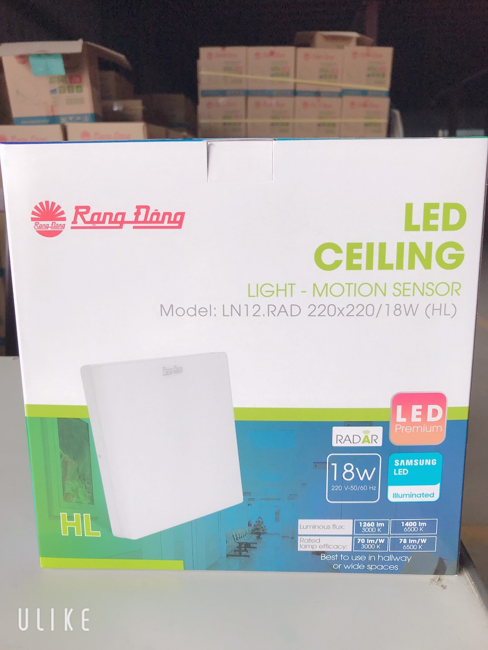 Đèn LED ốp trần cảm biến chuyển động có tích hợp cảm biến ánh sáng Rạng Đông Model: LN12.RAD 220x220/18w HL