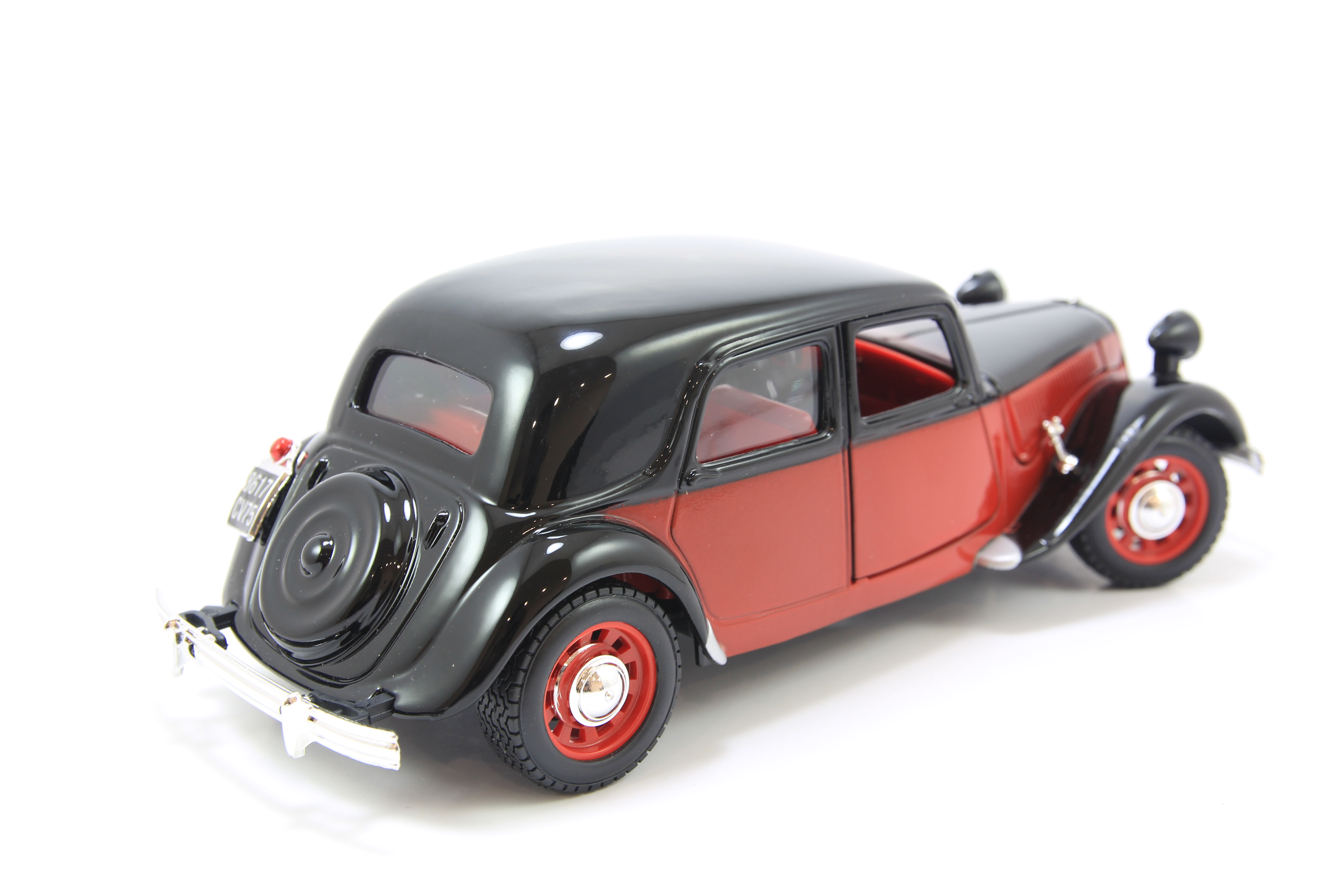 Mô Hình Xe Citroen TA 15CV TA 1938 Black/Red 1:24 Bburago - MH18-22017