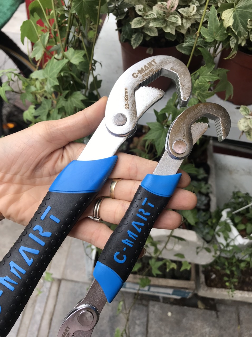 Bộ 2 Cờ lê đa năng 9-32mm C-mart f0050 tặng kèm tovit sửa chữa hai đầu