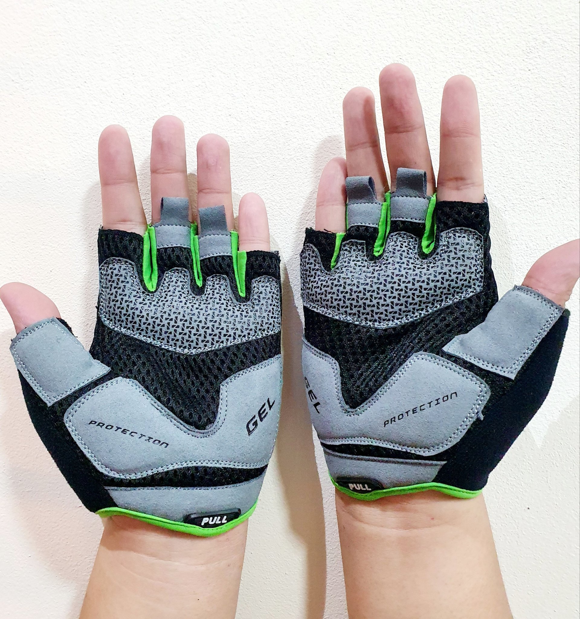 Hình ảnh GĂNG TAY TẬP GYM ULTIMATE FIT GLOVES