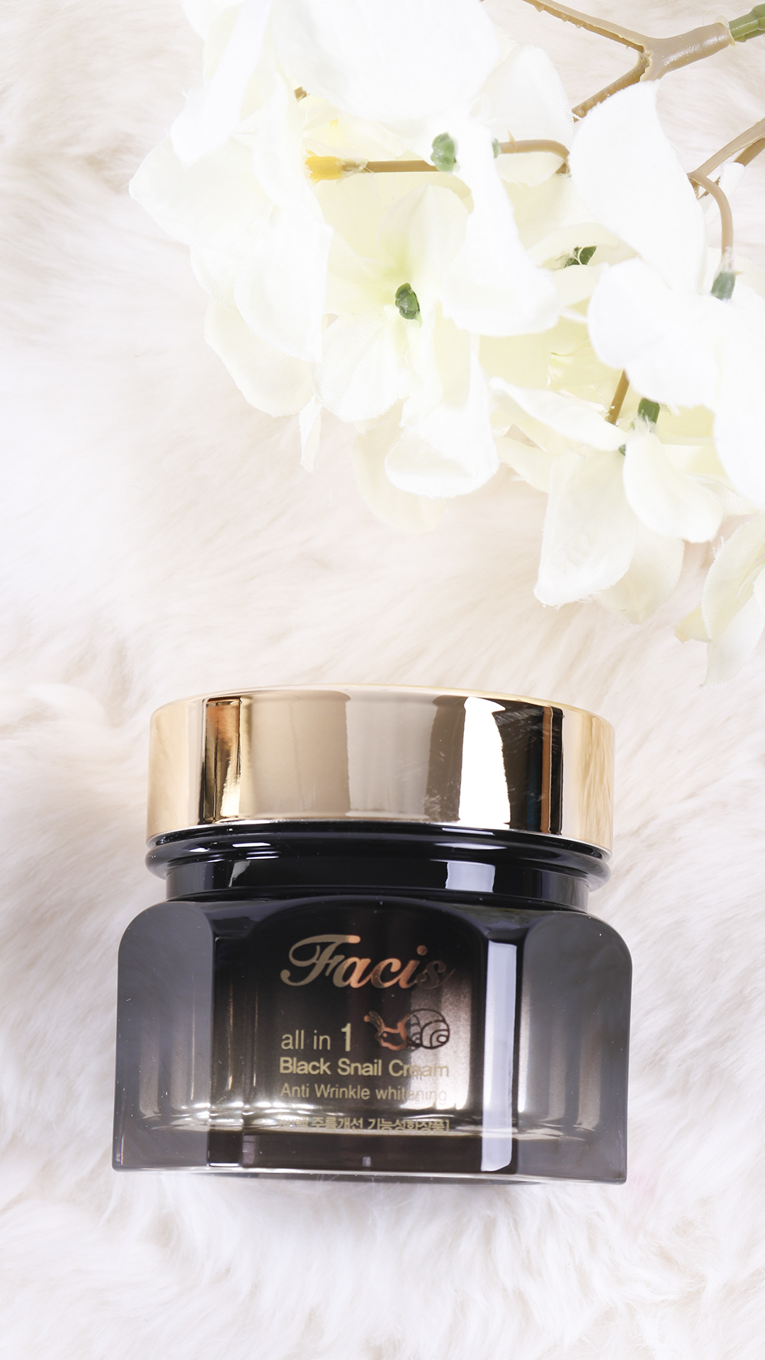 Kem dưỡng trắng và chống nhăn da Facis Black Snail Cream (100ml)