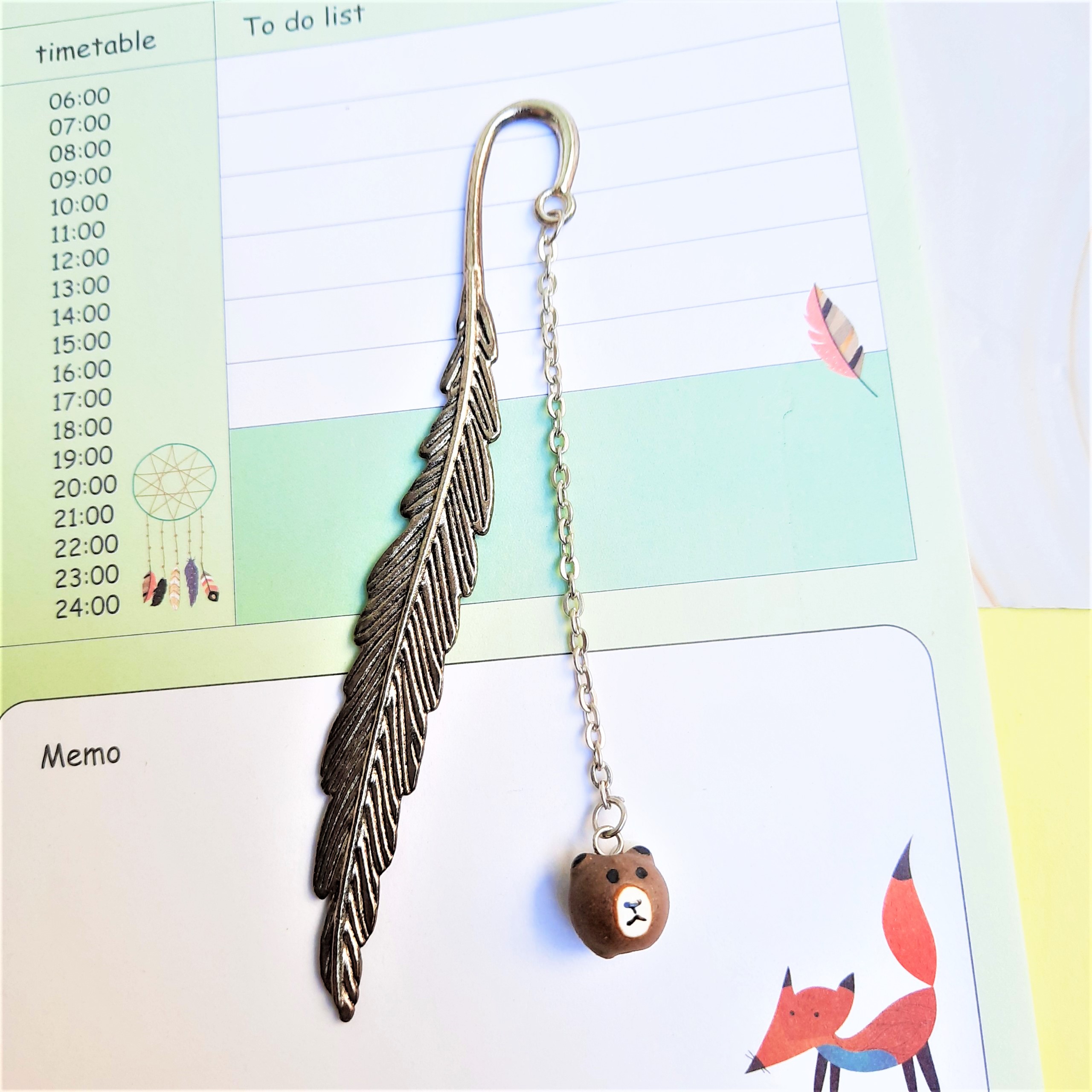 Combo 2 Bookmark Đánh Dấu Sách Lông Vũ Kim Loại Phối Quả Cầu Thủy Tinh Hình Hoa Anh Đào  Và Gấu Nâu Đậm