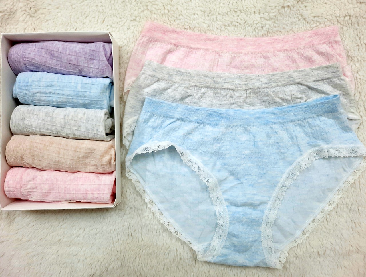 Hộp 5 quần lót nữ xuất Nhật - Kháng khuẩn tốt - Trộn màu ngẫu nhiên -Freesize