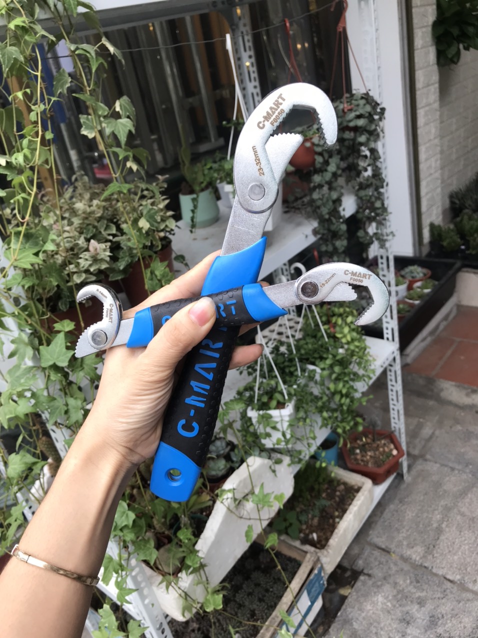 Bộ 2 Cờ lê đa năng 9-32mm C-mart f0050 tặng kèm tovit sửa chữa hai đầu