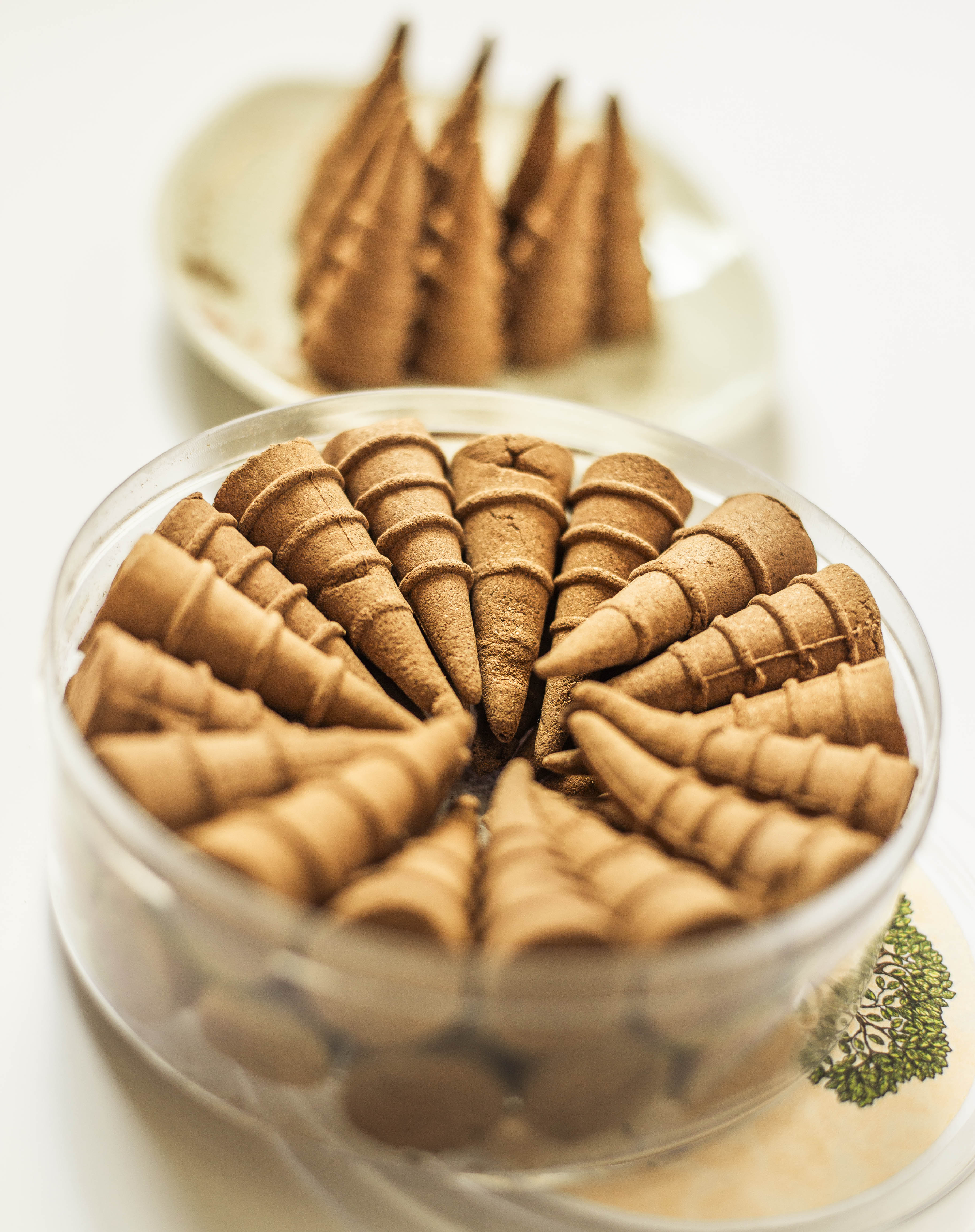 Ụ Trầm Hương Tự Nhiên, Nhang Trầm Hương Xông Nhà Của Trầm Hương Lộc Phát Cao Cấp Loại
