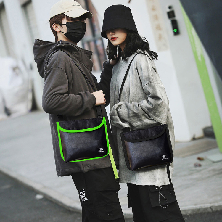 Hình ảnh Túi đeo chéo da nam nữ unisex chống thấm nước thời trang Hàn quốc BEE GEE 092 dày chống shock đựng ipad hay điện thoại
