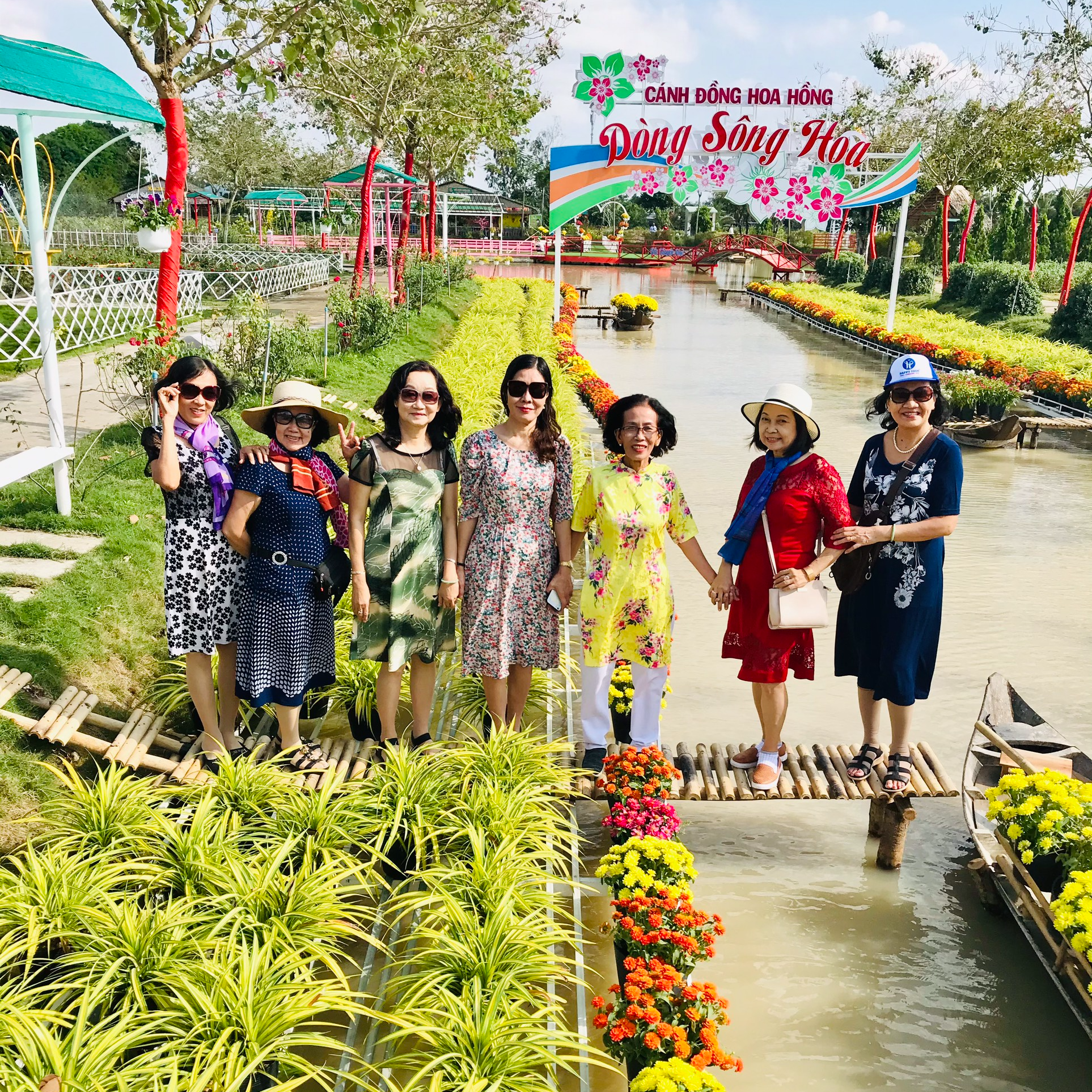 TOUR LÀNG HOA SA ĐÉC - VƯỜN QUÍT HỒNG LAI VUNG - CHÙA PHẬT NGỌC XÁ LỢI - 1 NGÀY - HAPPY TOUR