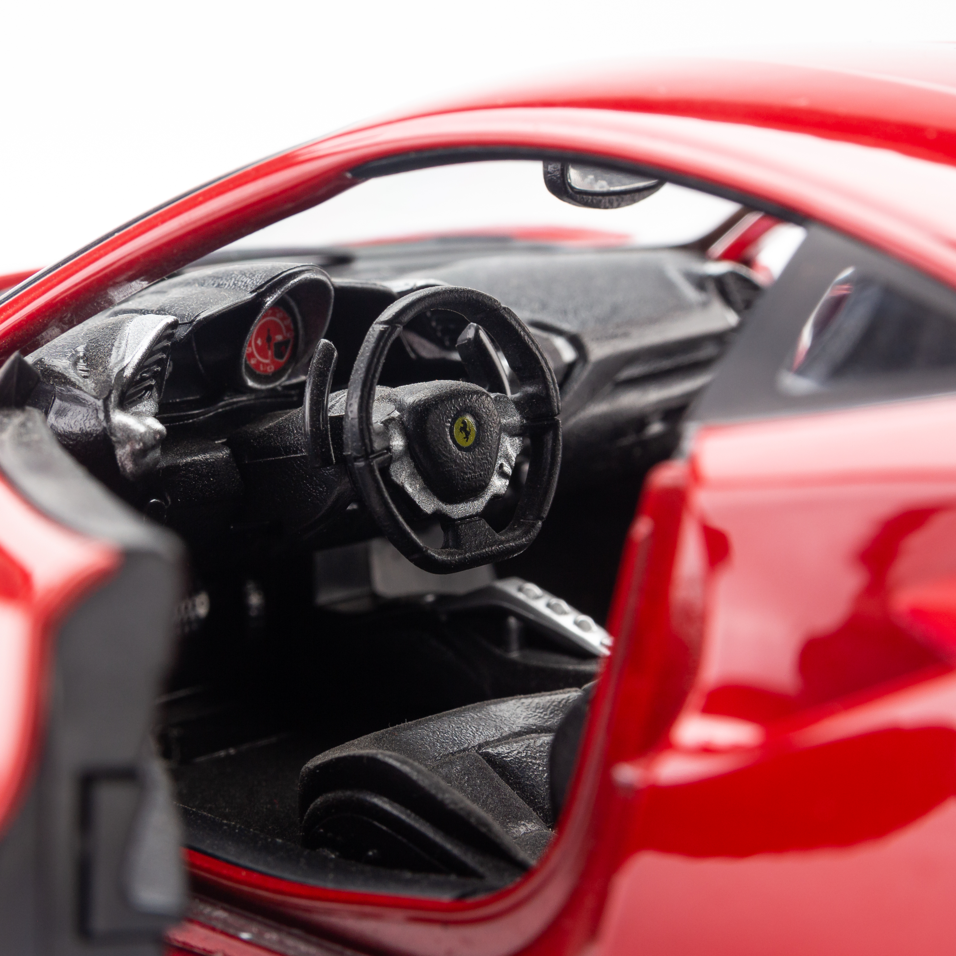 Mô Hình Xe Ferrari 488 GTB Red 1:18 Bburago - MH18-16008