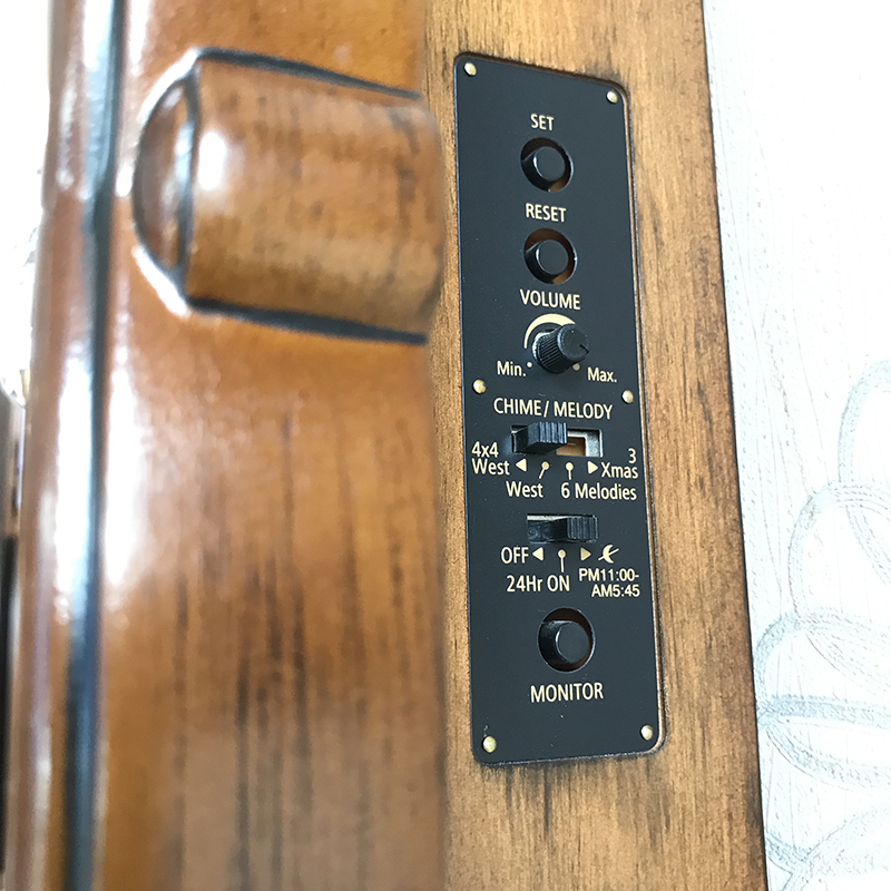 Đồng hồ treo tường Rhythm CMJ462CR06