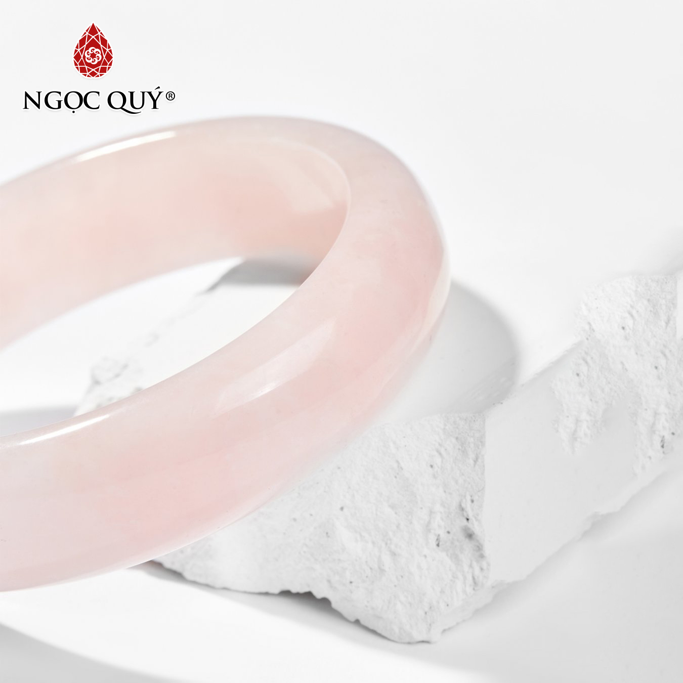 Vòng Tay Phong Thủy Nữ Đá Thạch Anh Hồng Liền Khối Mệnh Hỏa, Thổ Ngọc Quý Gemstones