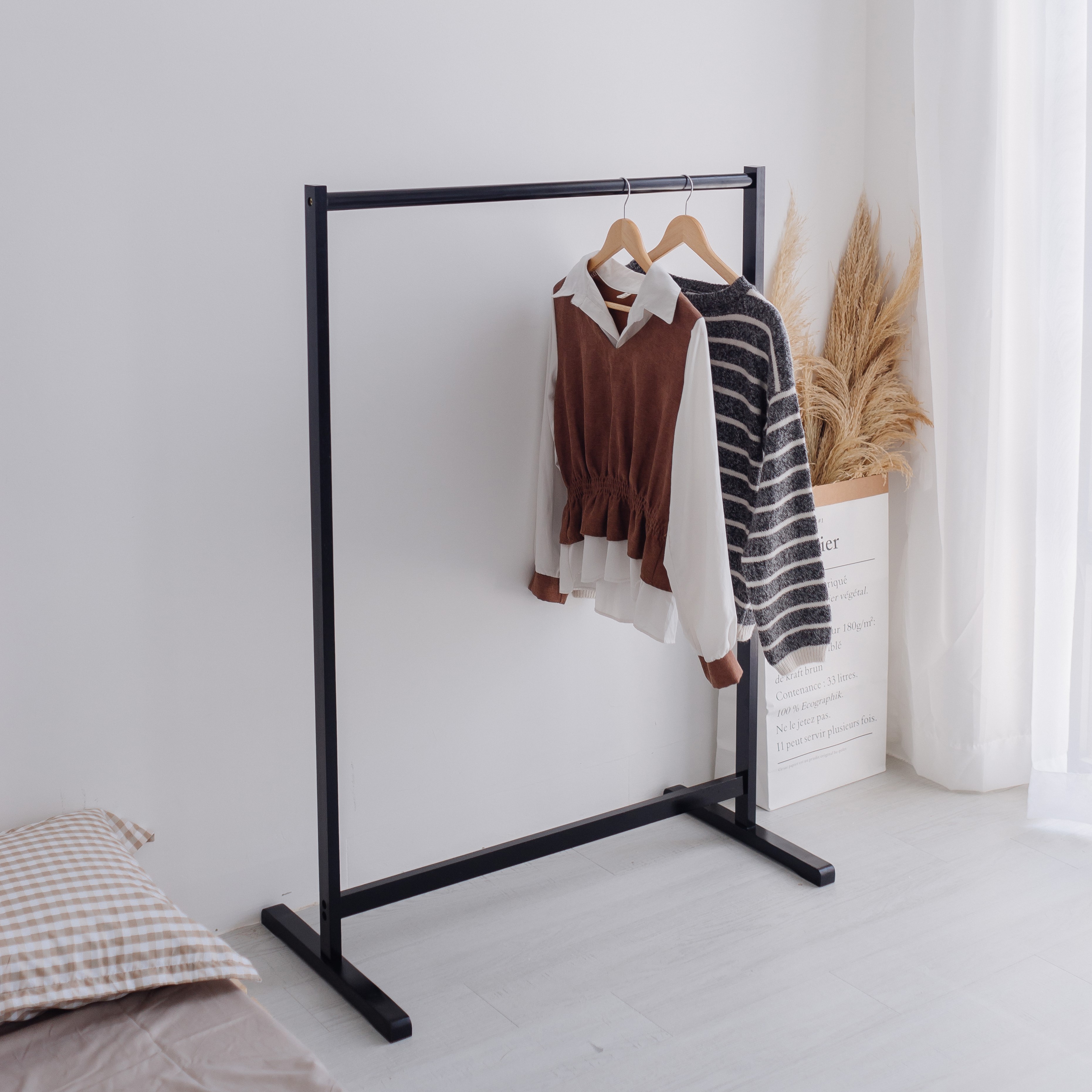 Giá Treo Quần Áo Gỗ Thông  - Single Hanger - Black